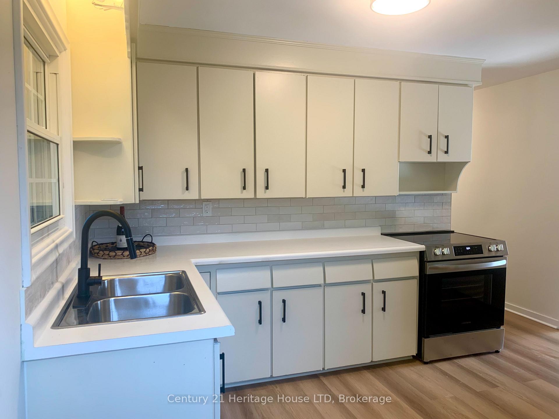Photo 26 of 3627 Windermere Road, Niagara Falls, Stamford — HOMEH