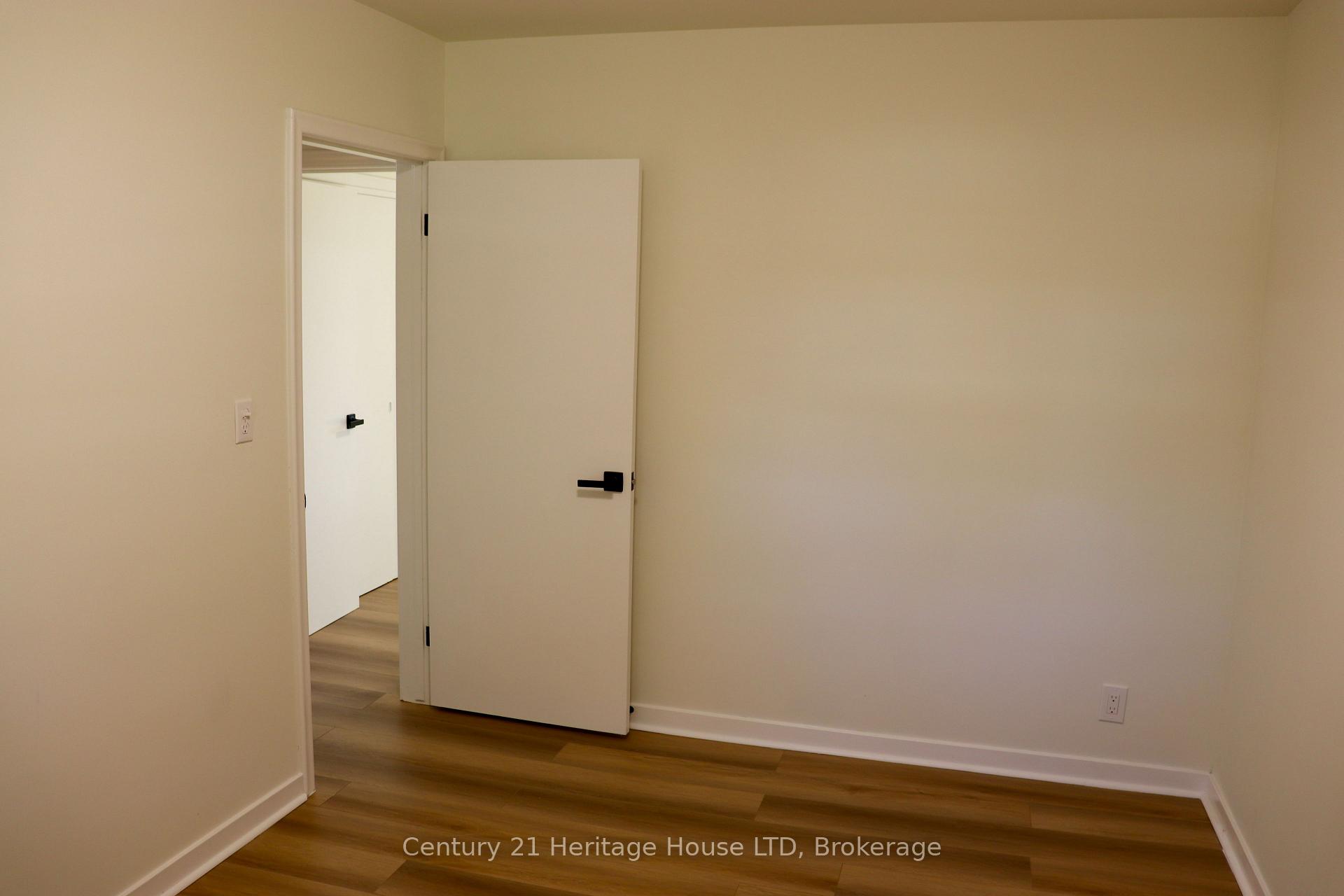 Photo 31 of 3627 Windermere Road, Niagara Falls, Stamford — HOMEH