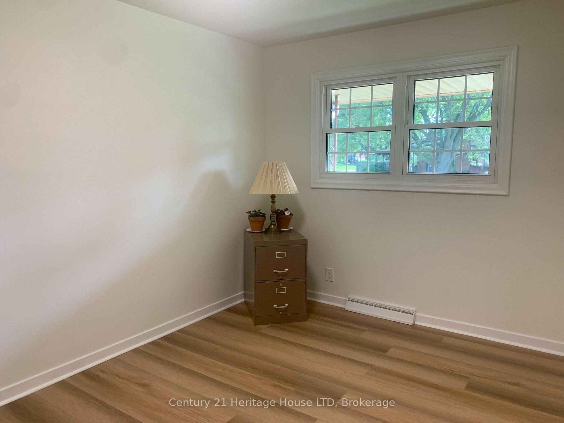 Photo 34 of 3627 Windermere Road, Niagara Falls, Stamford — HOMEH