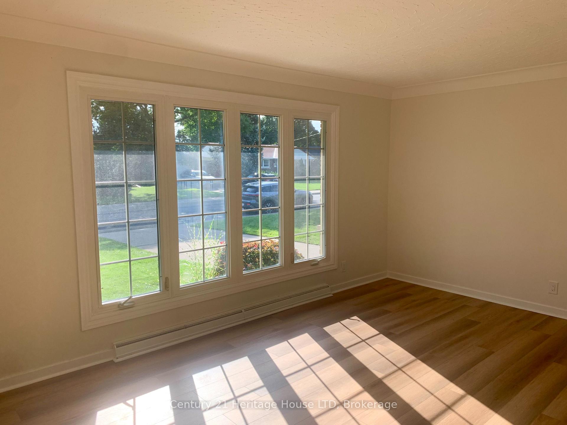 Photo 39 of 3627 Windermere Road, Niagara Falls, Stamford — HOMEH