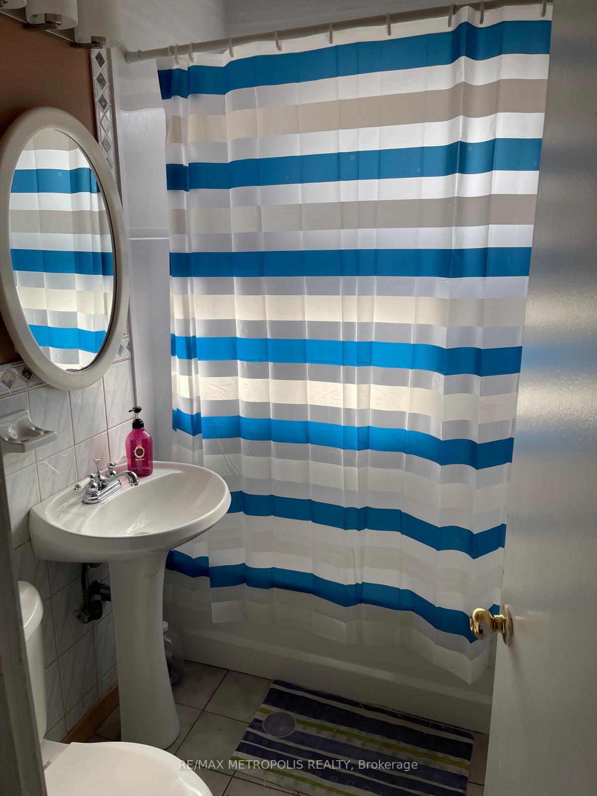 Photo 9 of Unit Upper, 99 Overture Road, Scarborough, West Hill — HOMEH