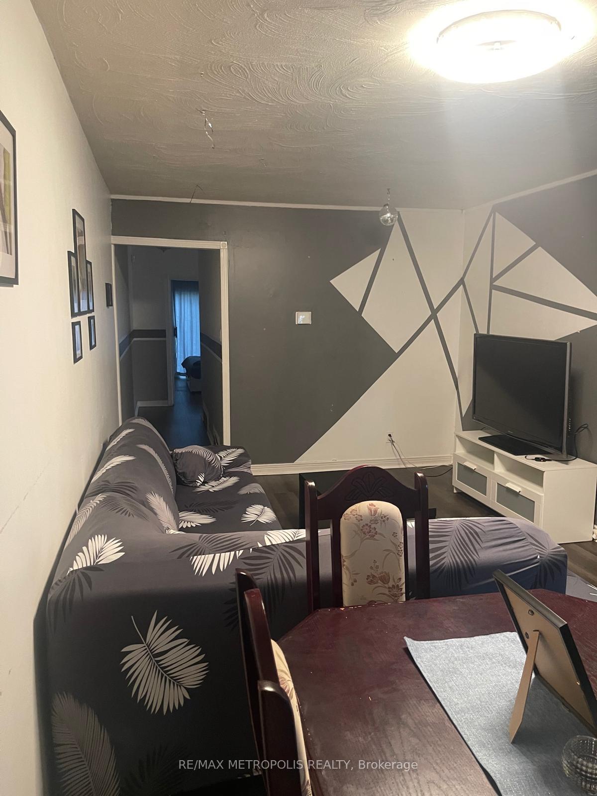 Photo 16 of Unit Upper, 99 Overture Road, Scarborough, West Hill — HOMEH