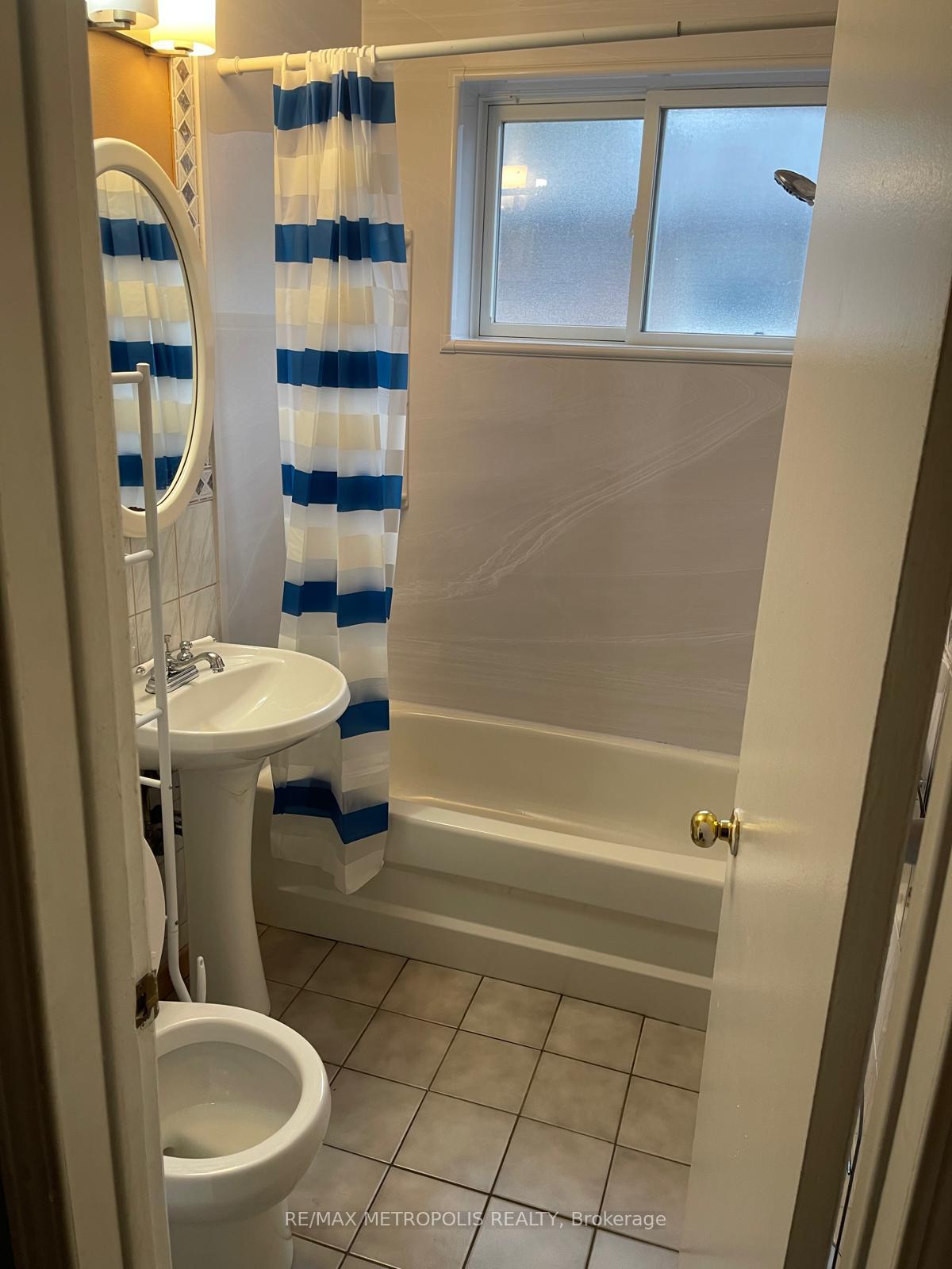 Photo 18 of Unit Upper, 99 Overture Road, Scarborough, West Hill — HOMEH