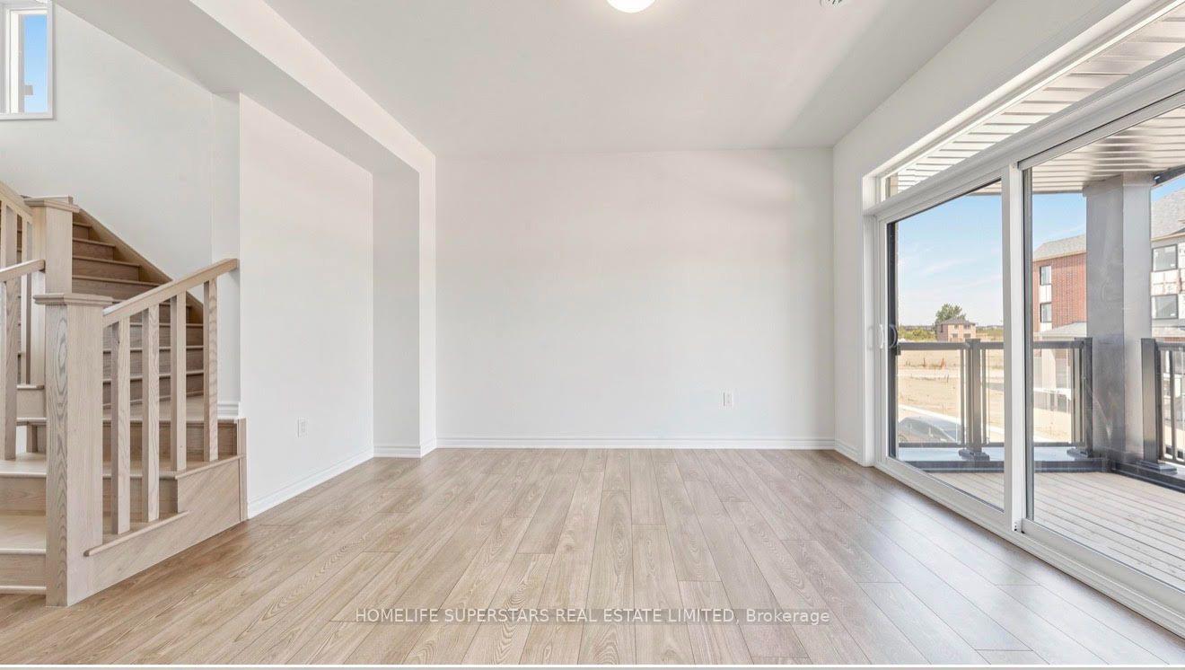 Photo 5 of Unit Upper Unit, 96 Fieldfare Road, Brampton, Northwest Brampton — HOMEH