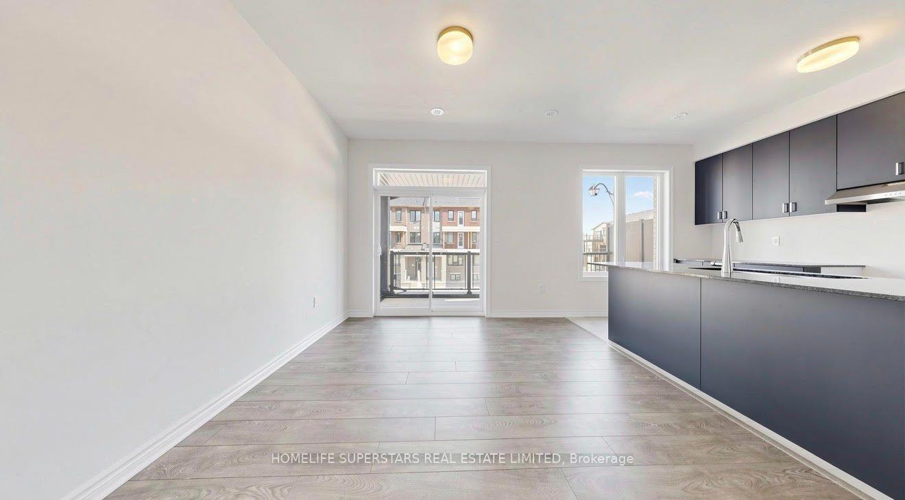 Photo 6 of Unit Upper Unit, 96 Fieldfare Road, Brampton, Northwest Brampton — HOMEH
