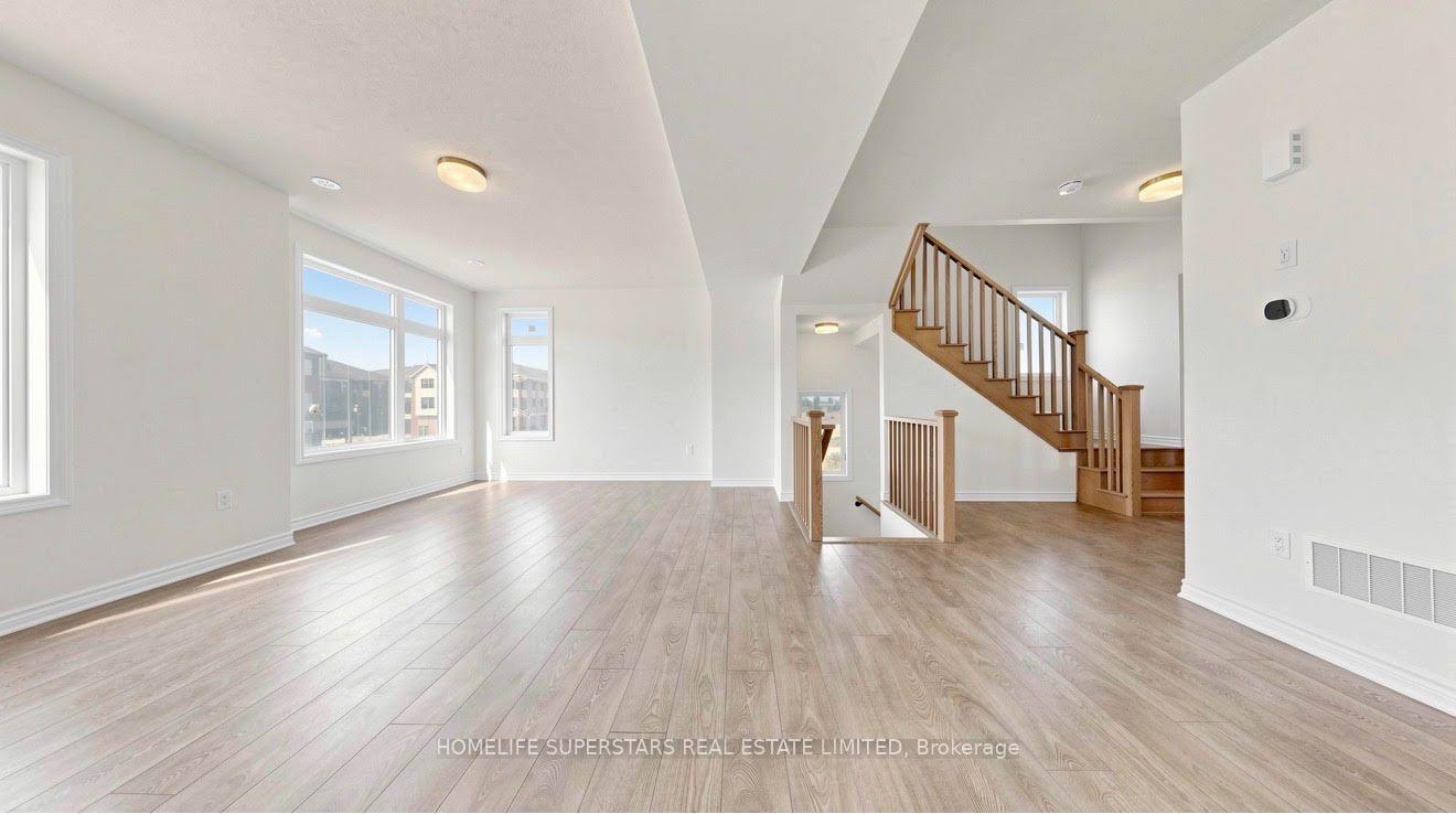 Photo 8 of Unit Upper Unit, 96 Fieldfare Road, Brampton, Northwest Brampton — HOMEH