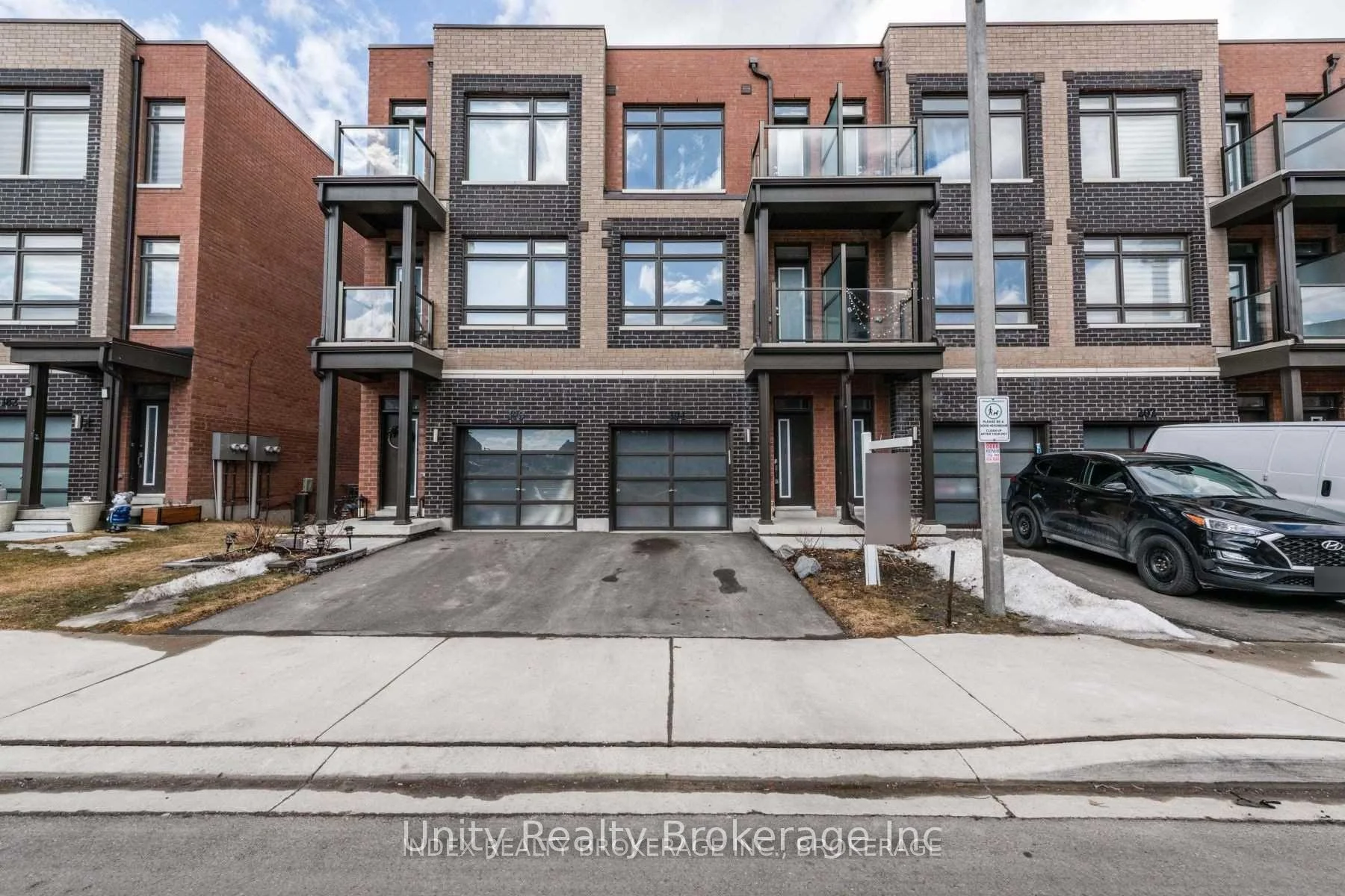 Photo 2 of 194 Dalhousie Street, Vaughan, Vaughan Grove — HOMEH