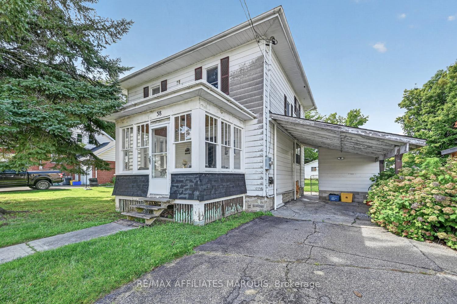 Photo 5 of 38 Abel Street, Smiths Falls, Smiths Falls — HOMEH