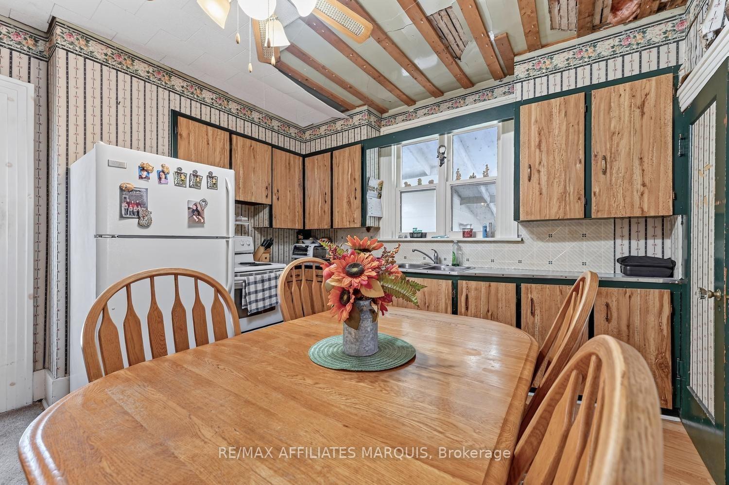 Photo 15 of 38 Abel Street, Smiths Falls, Smiths Falls — HOMEH