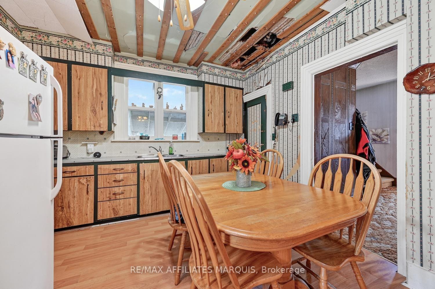 Photo 16 of 38 Abel Street, Smiths Falls, Smiths Falls — HOMEH