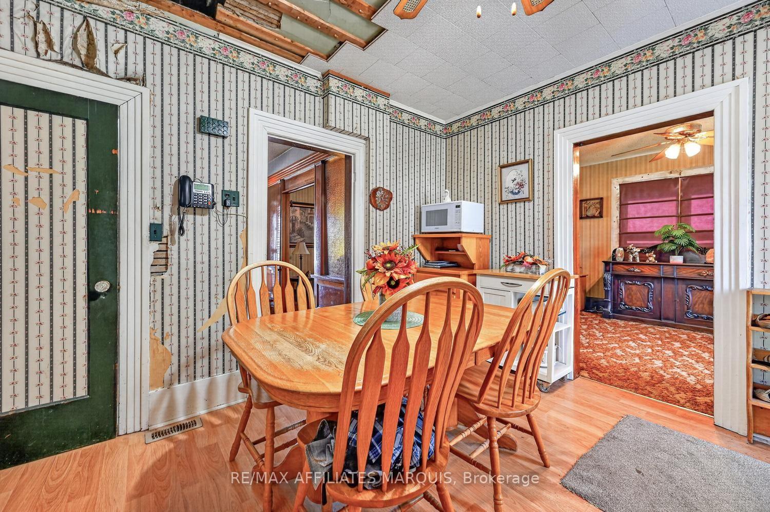 Photo 17 of 38 Abel Street, Smiths Falls, Smiths Falls — HOMEH