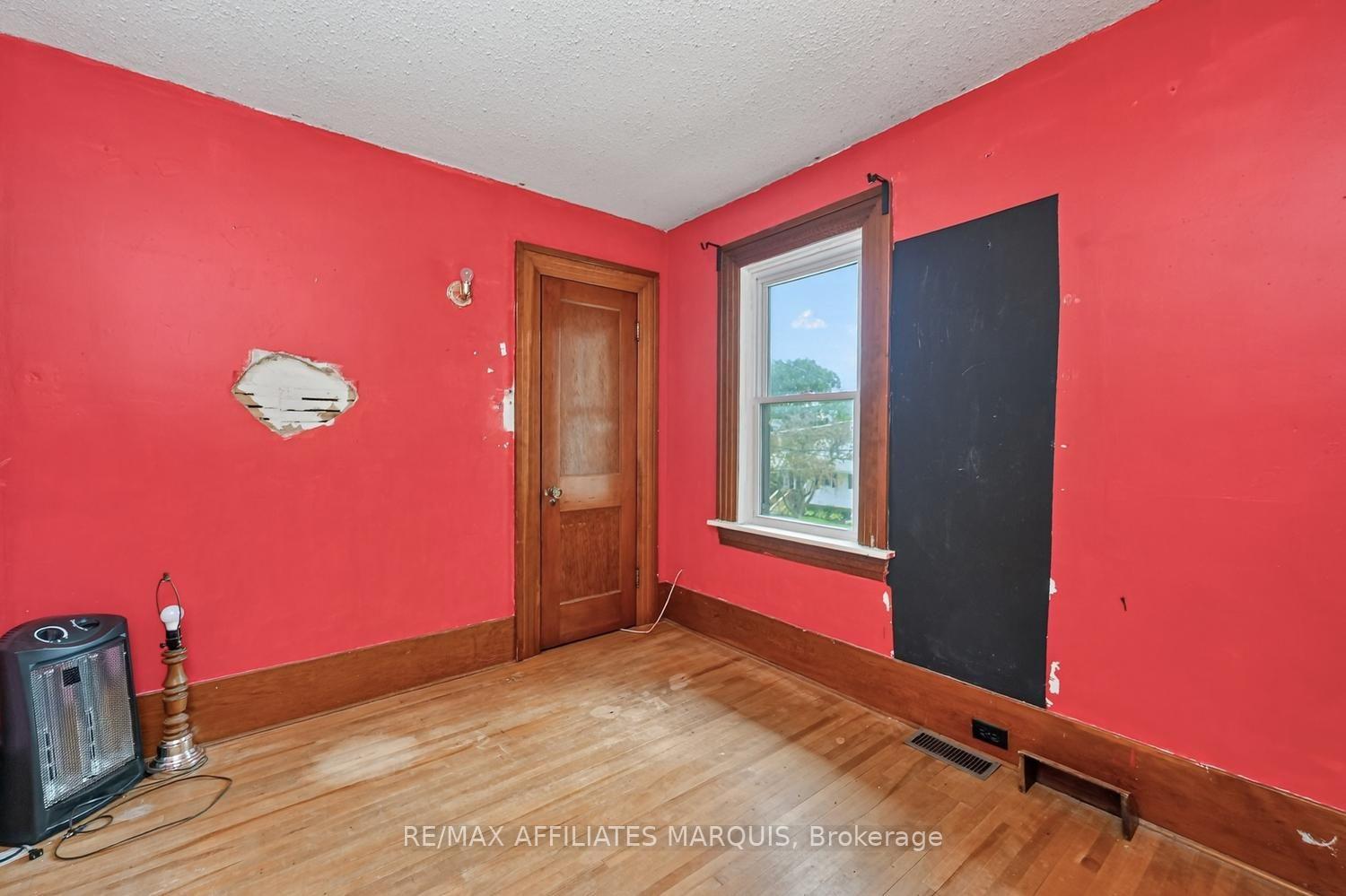Photo 19 of 38 Abel Street, Smiths Falls, Smiths Falls — HOMEH