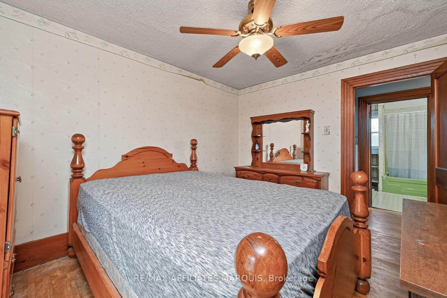 Photo 23 of 38 Abel Street, Smiths Falls, Smiths Falls — HOMEH