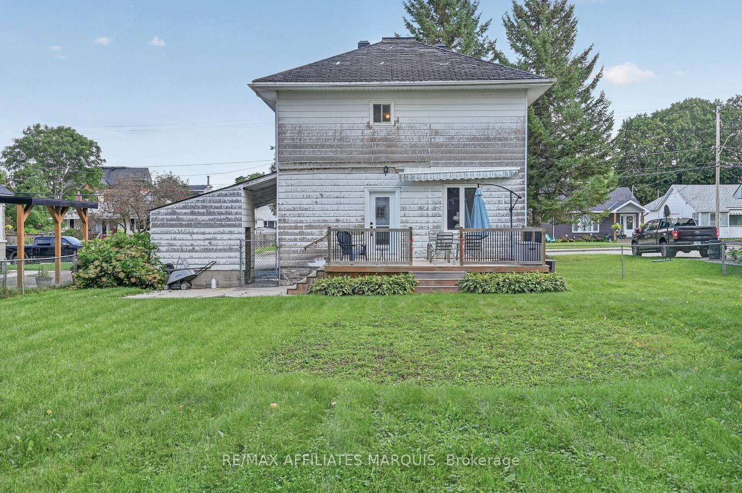 Photo 31 of 38 Abel Street, Smiths Falls, Smiths Falls — HOMEH