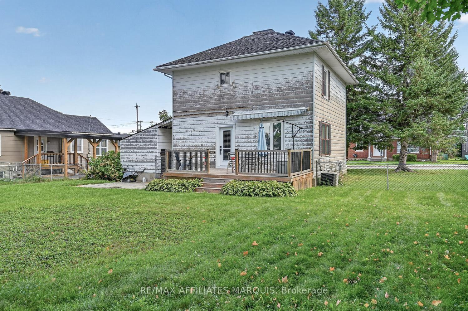 Photo 33 of 38 Abel Street, Smiths Falls, Smiths Falls — HOMEH