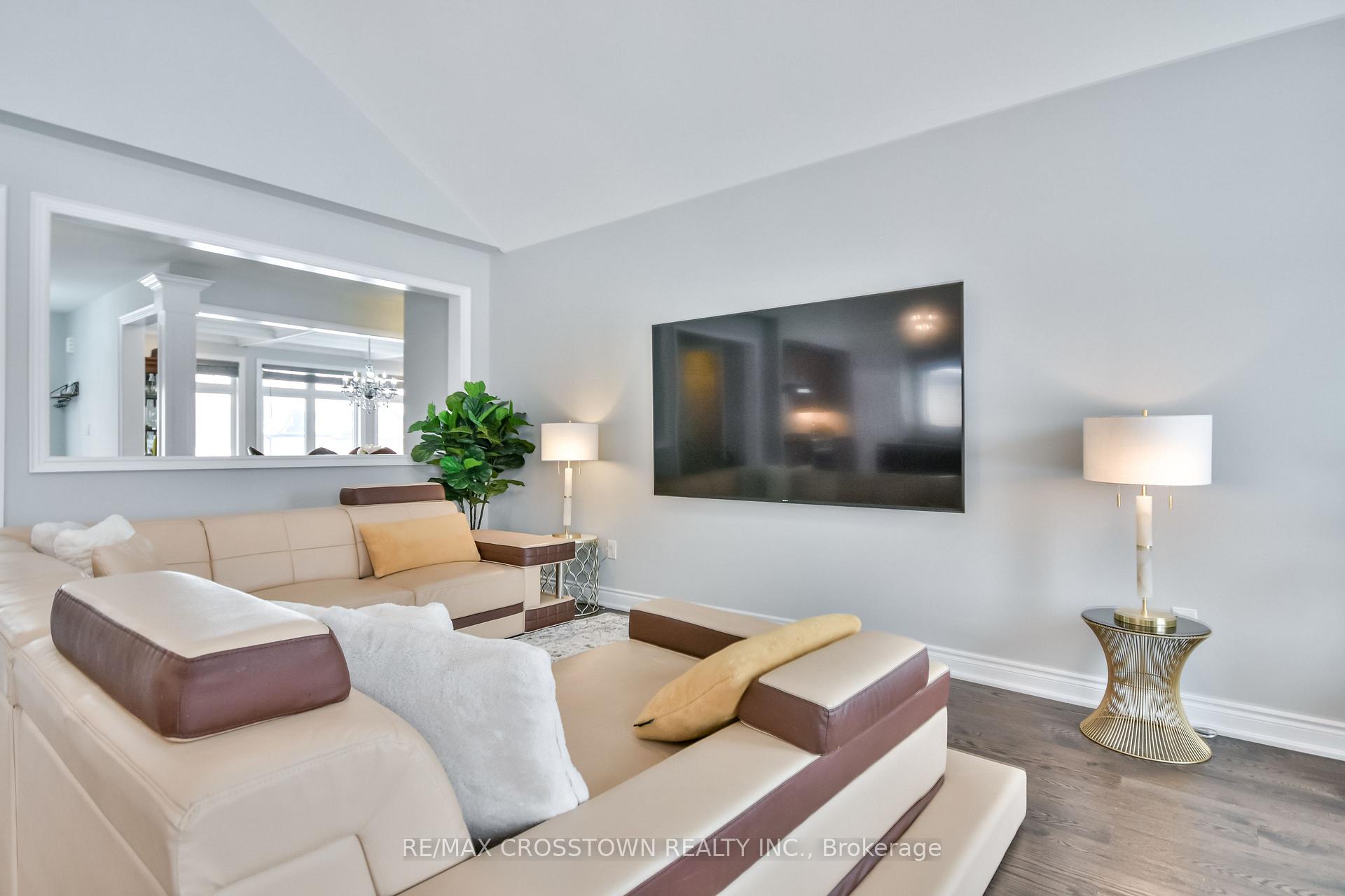Photo 16 of 22 Stewart Crescent, Essa, Thornton — HOMEH