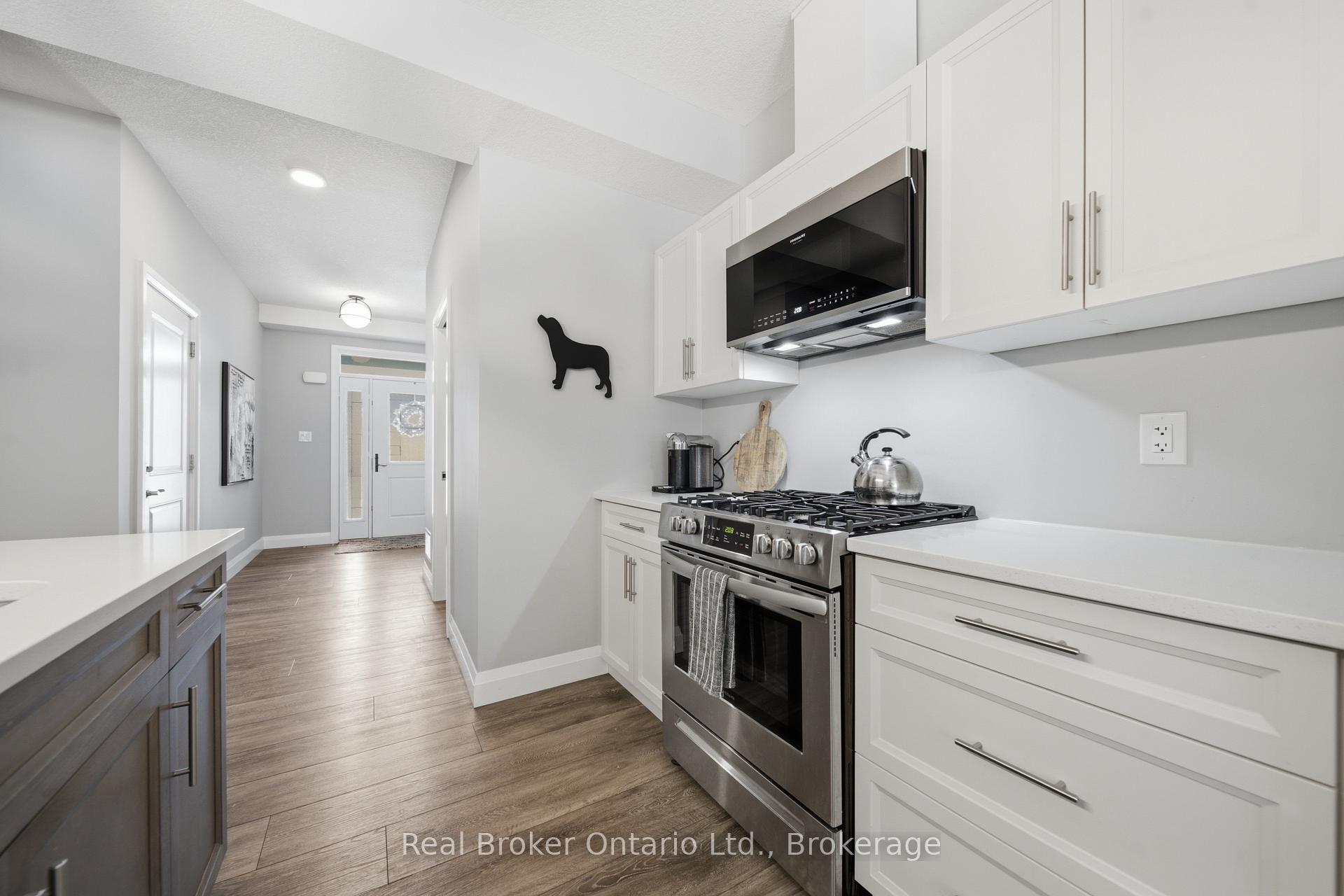 Photo 8 of 103 Stephenson Way, Minto — HOMEH