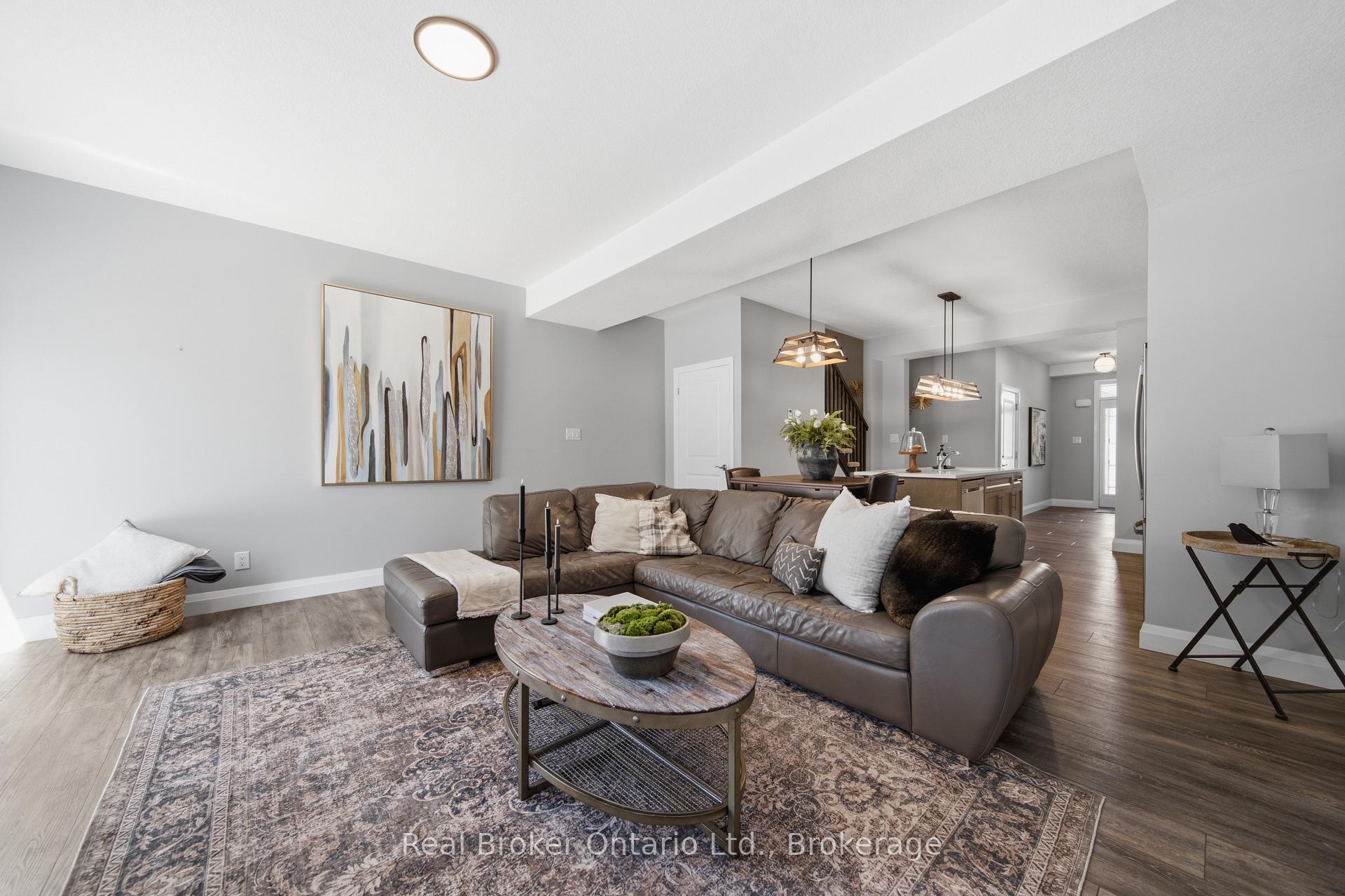 Photo 11 of 103 Stephenson Way, Minto — HOMEH