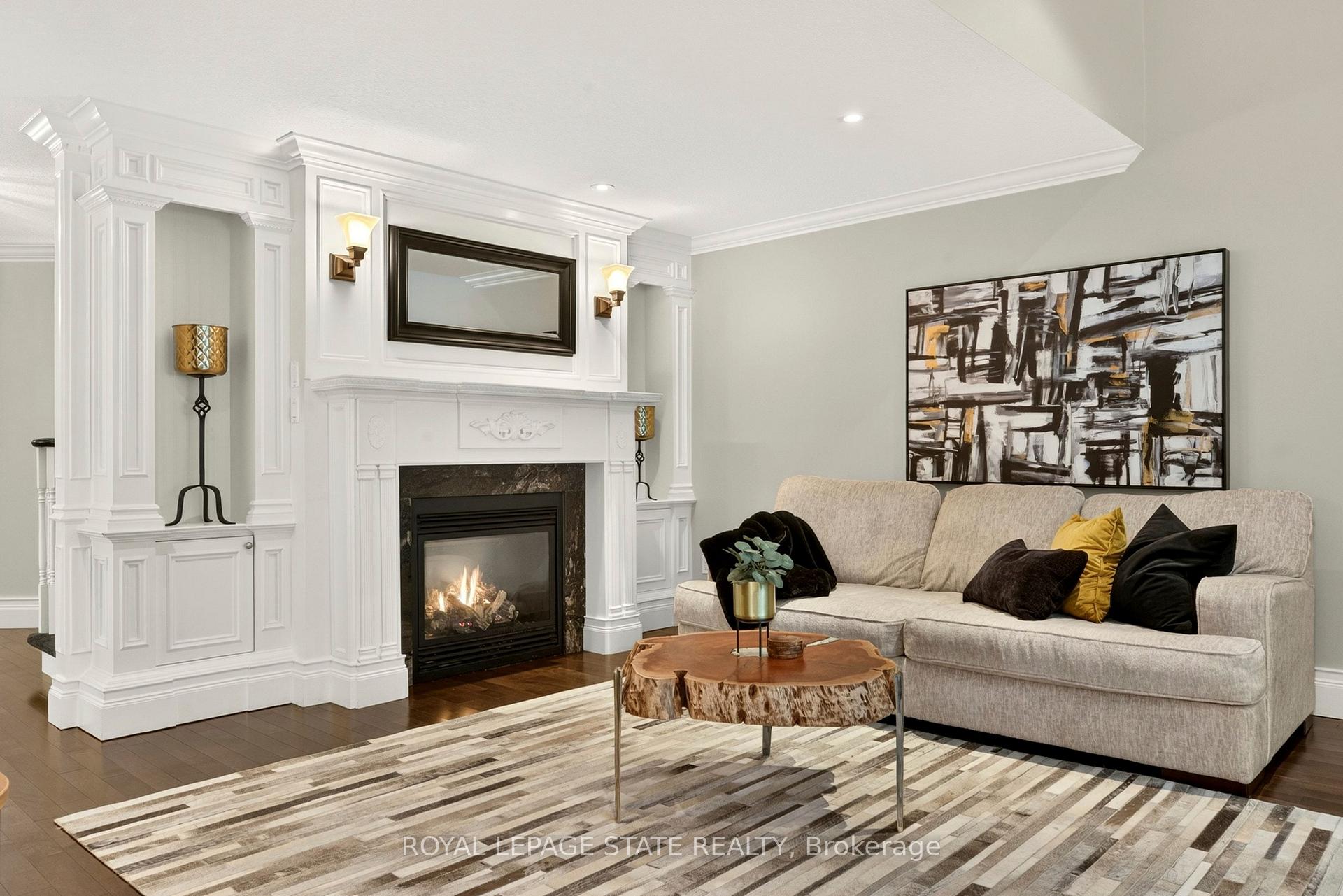 Photo 6 of 667 Sandcherry Drive, Burlington, Bayview — HOMEH