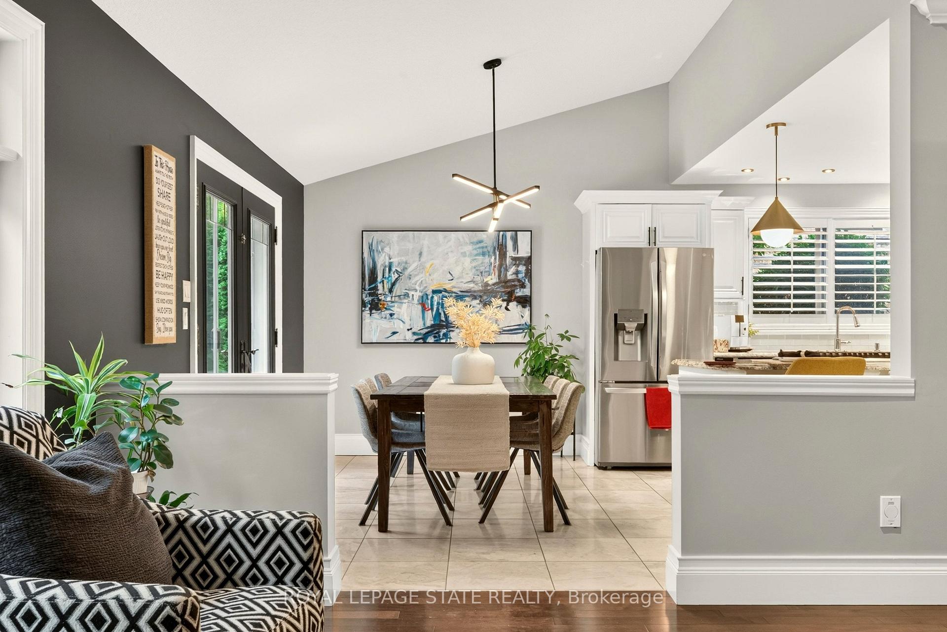 Photo 9 of 667 Sandcherry Drive, Burlington, Bayview — HOMEH