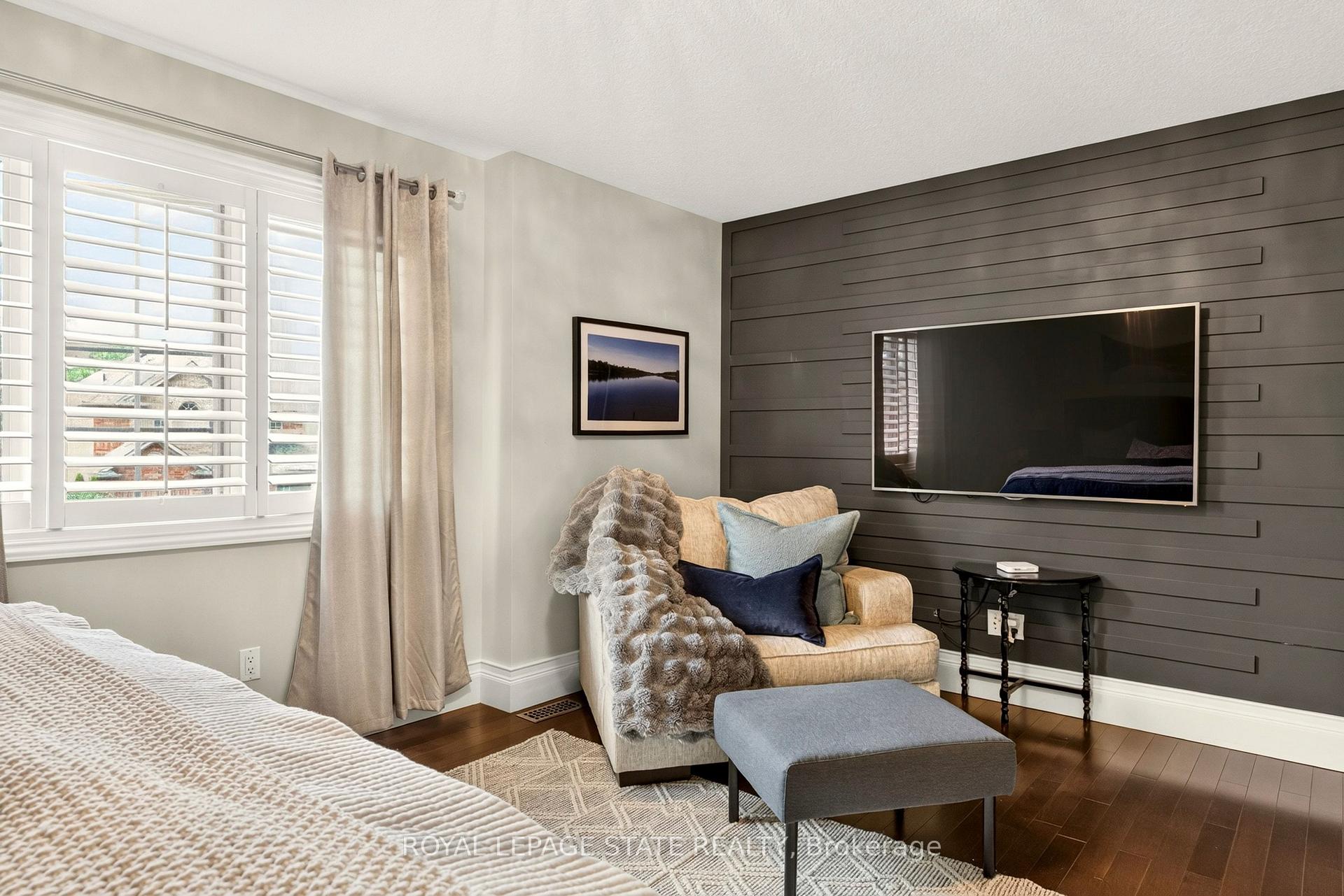 Photo 22 of 667 Sandcherry Drive, Burlington, Bayview — HOMEH