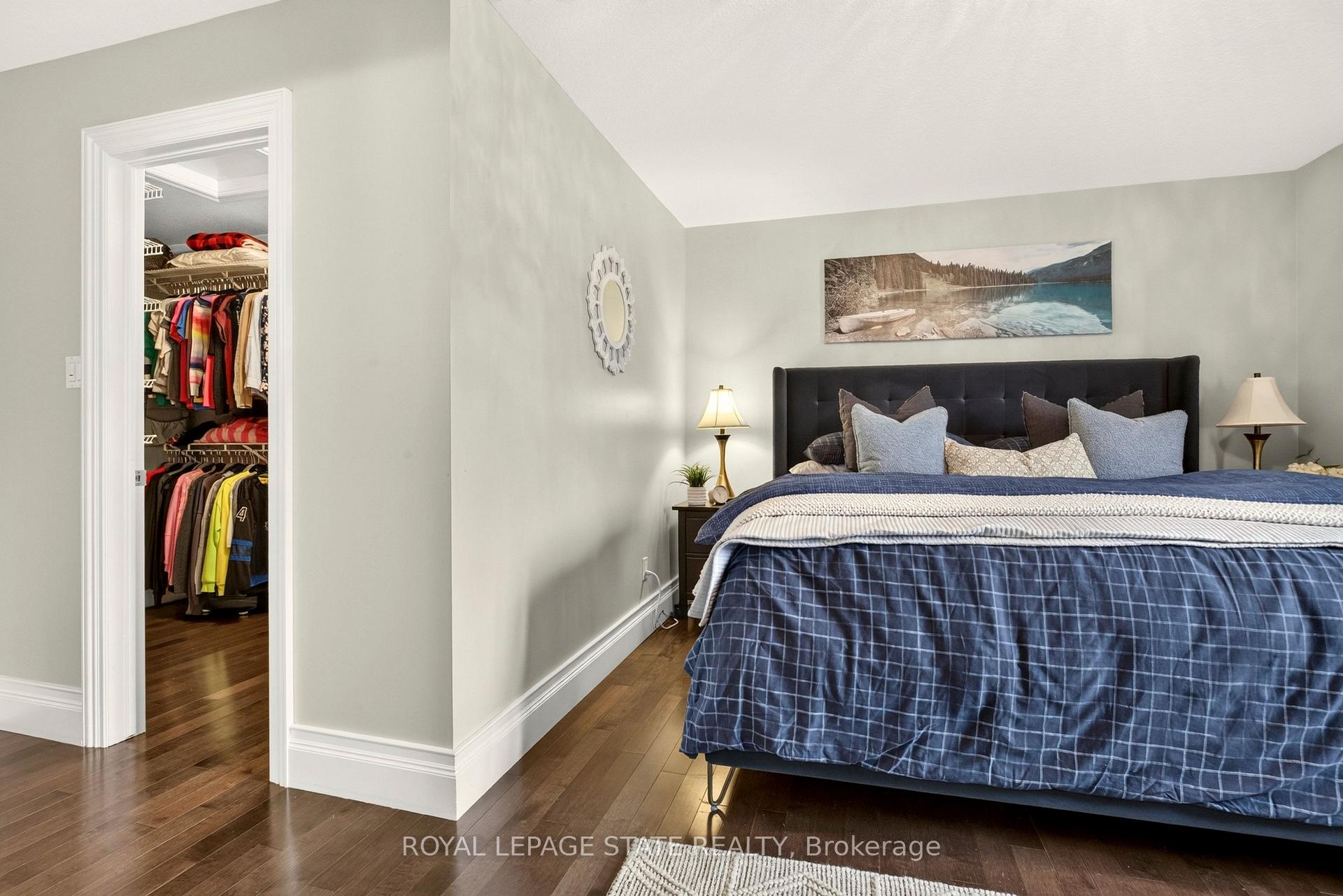 Photo 23 of 667 Sandcherry Drive, Burlington, Bayview — HOMEH