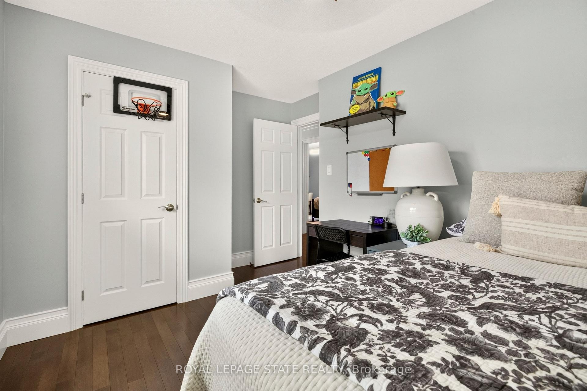 Photo 29 of 667 Sandcherry Drive, Burlington, Bayview — HOMEH