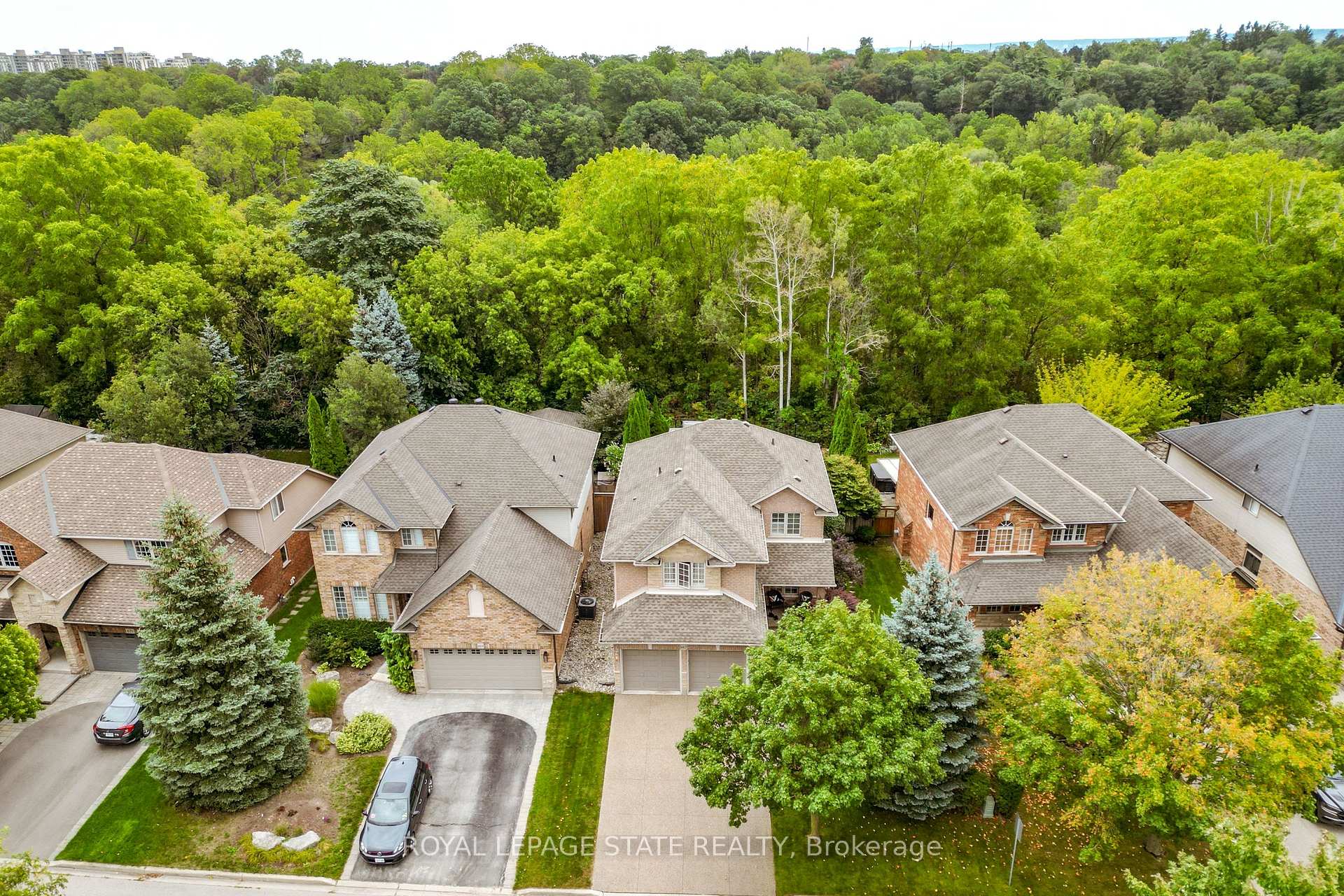 Photo 48 of 667 Sandcherry Drive, Burlington, Bayview — HOMEH