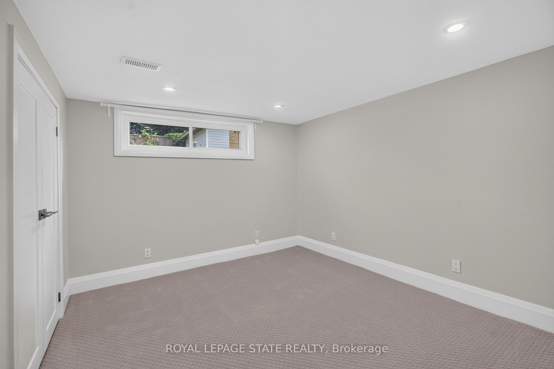 Photo 31 of 104 Sanatorium Road, Hamilton, Buchanan — HOMEH