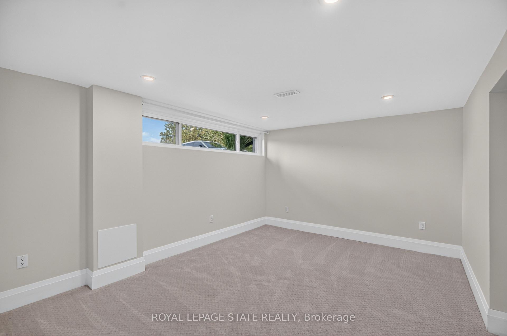 Photo 32 of 104 Sanatorium Road, Hamilton, Buchanan — HOMEH