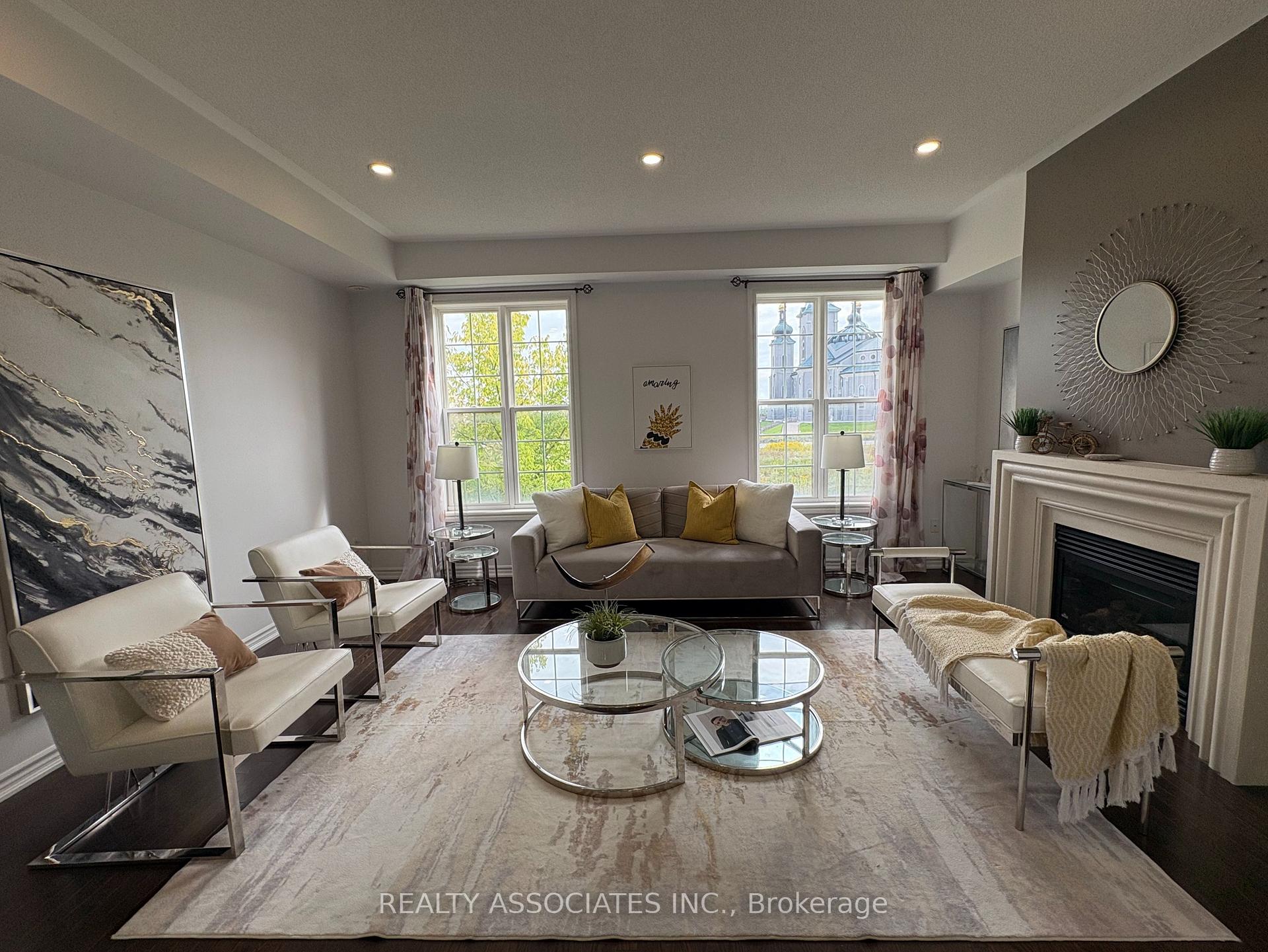 Photo 8 of 11 Tatra Lane, Markham, Cathedraltown — HOMEH