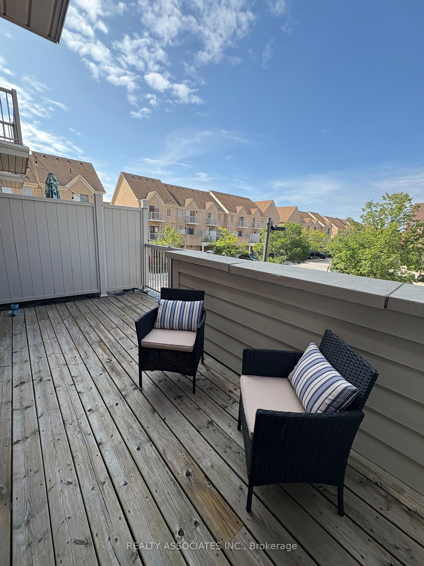 Photo 18 of 11 Tatra Lane, Markham, Cathedraltown — HOMEH