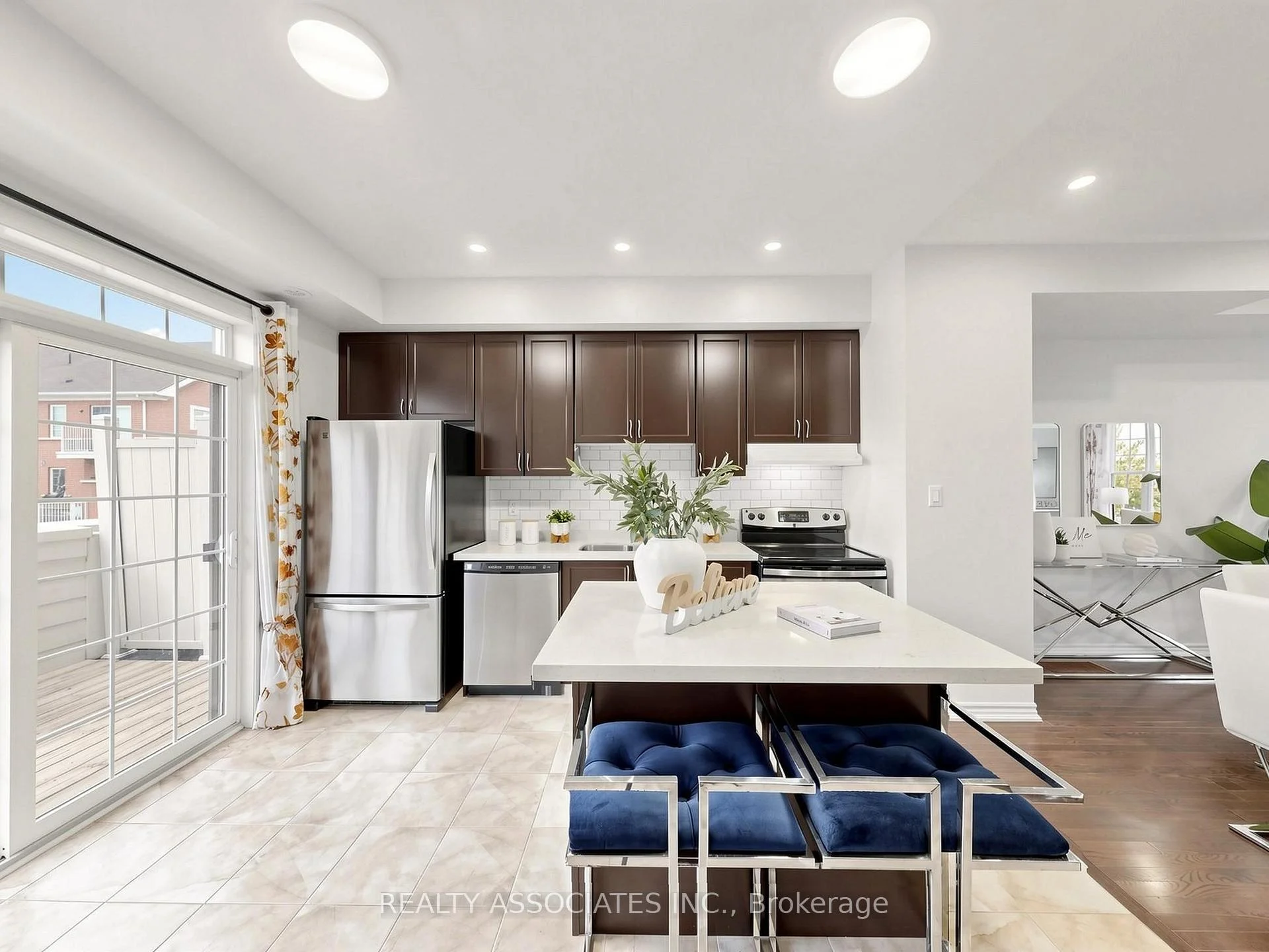 Photo 17 of 11 Tatra Lane, Markham, Cathedraltown — HOMEH