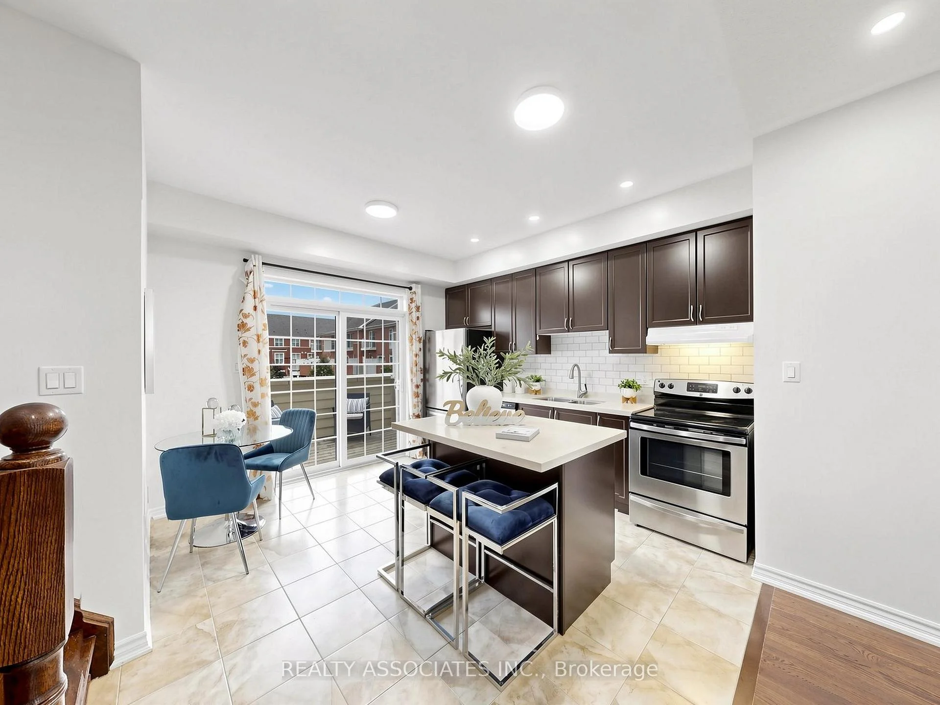 Photo 19 of 11 Tatra Lane, Markham, Cathedraltown — HOMEH
