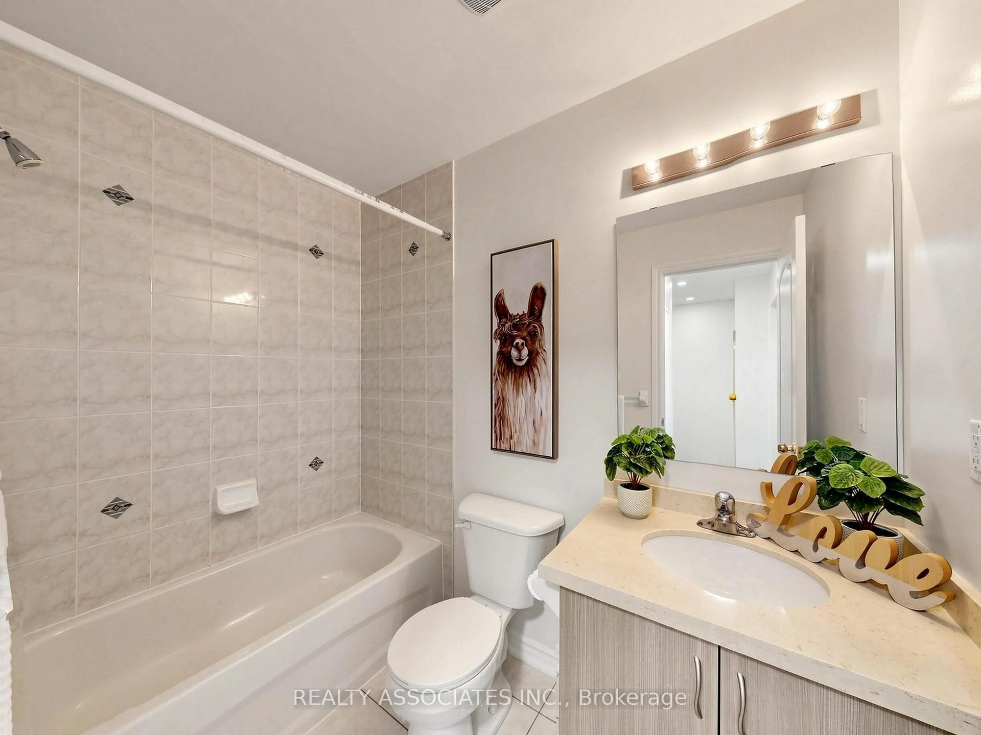 Photo 33 of 11 Tatra Lane, Markham, Cathedraltown — HOMEH