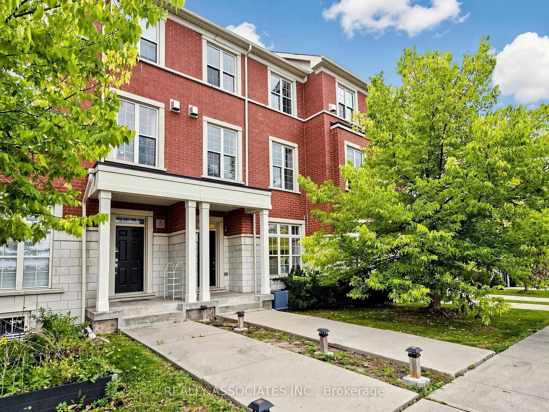 Photo 38 of 11 Tatra Lane, Markham, Cathedraltown — HOMEH