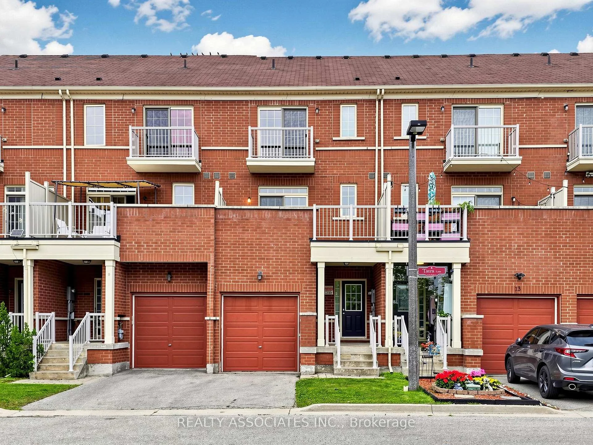 Photo 39 of 11 Tatra Lane, Markham, Cathedraltown — HOMEH