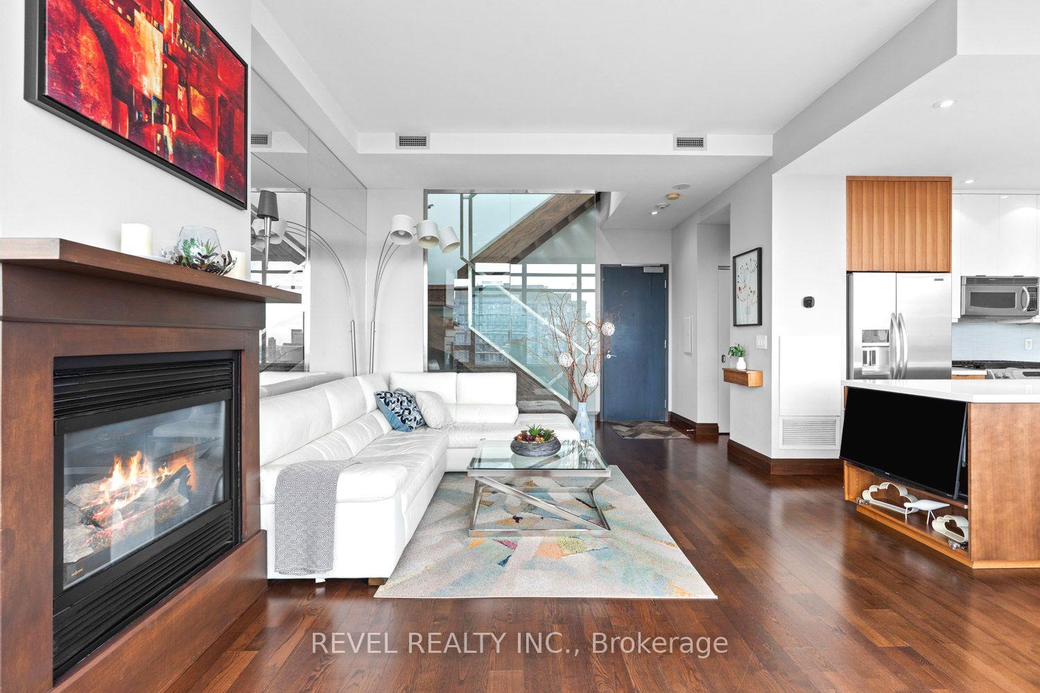 Photo 3 of Unit PH2, 281 Mutual Street, Toronto, Church-Yonge Corridor — HOMEH