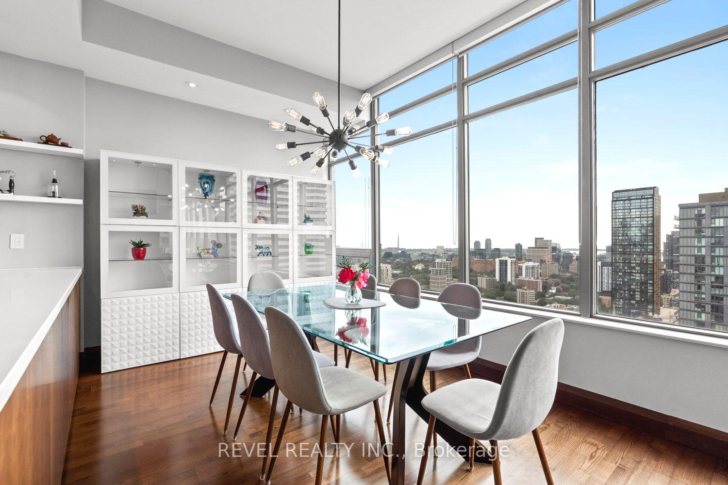 Photo 7 of Unit PH2, 281 Mutual Street, Toronto, Church-Yonge Corridor — HOMEH