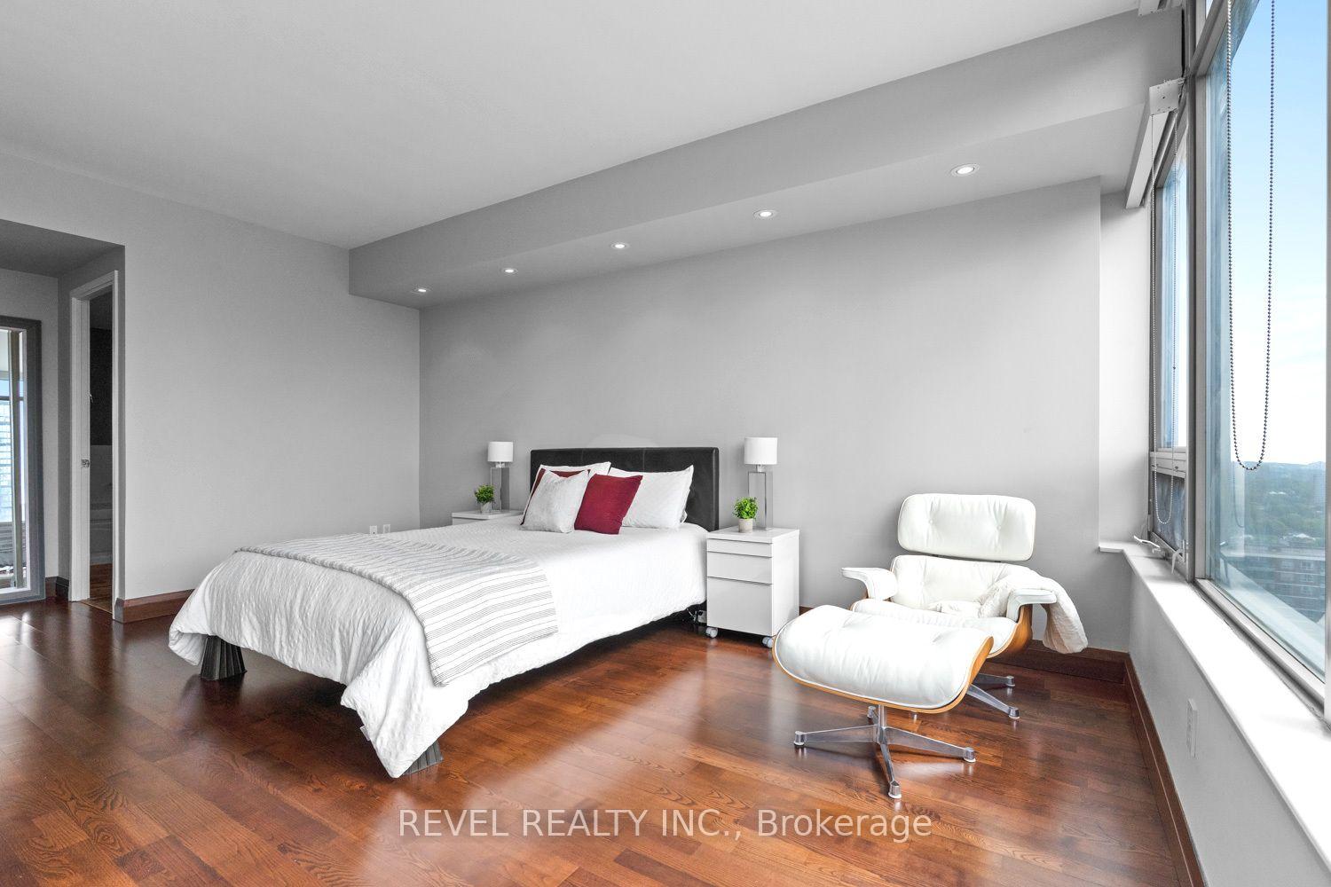 Photo 18 of Unit PH2, 281 Mutual Street, Toronto, Church-Yonge Corridor — HOMEH