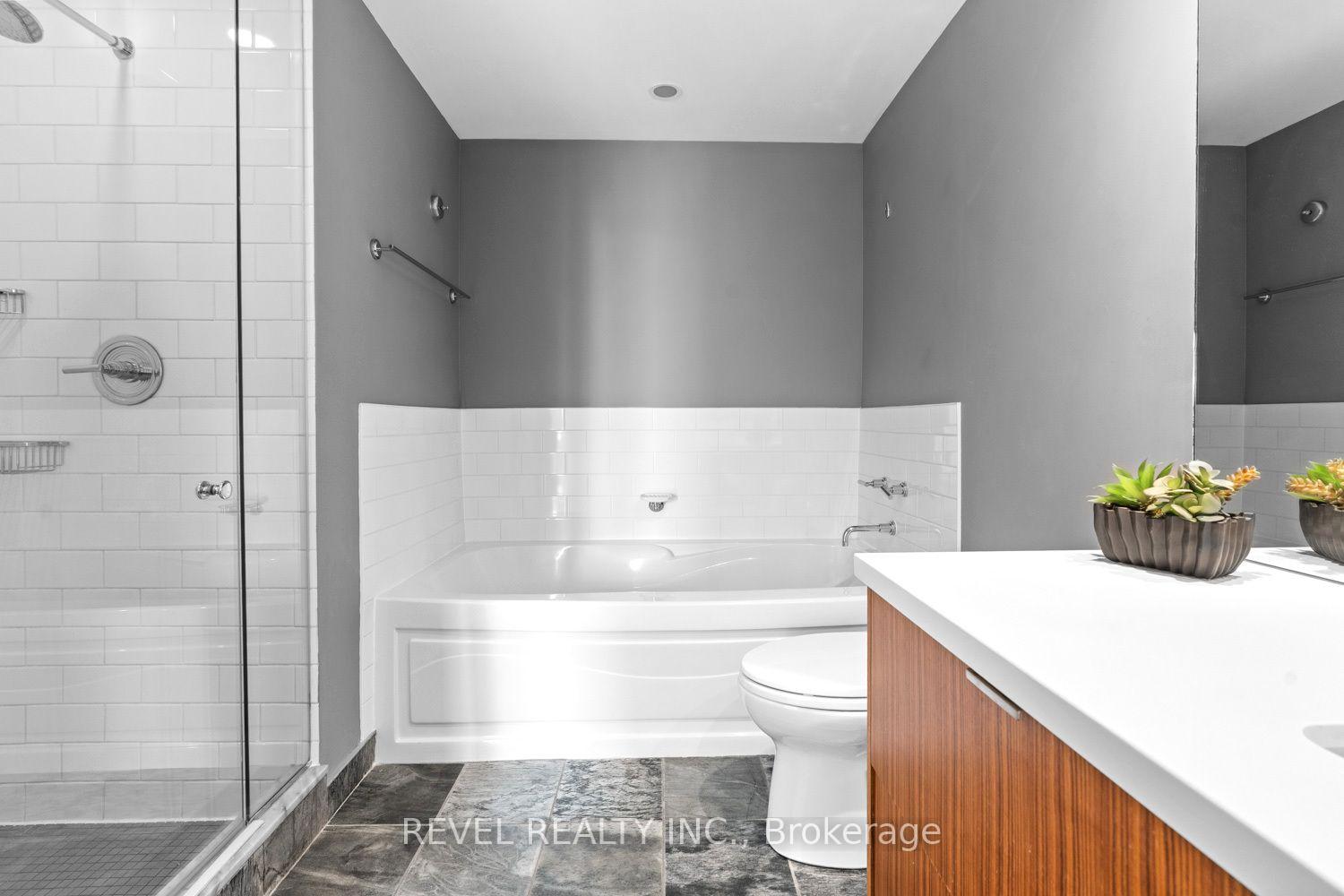 Photo 20 of Unit PH2, 281 Mutual Street, Toronto, Church-Yonge Corridor — HOMEH