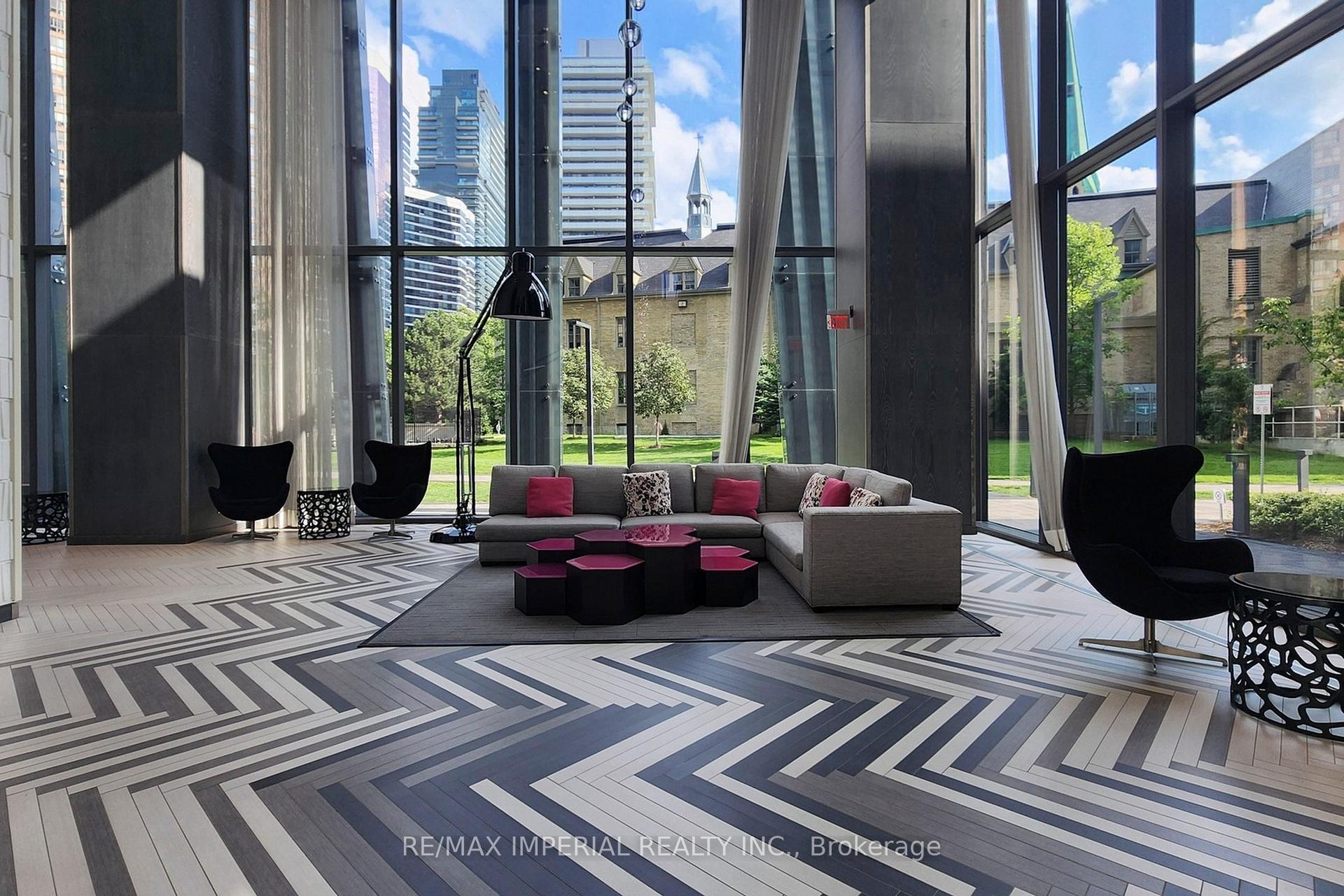 Photo 8 of Unit 3208, 1080 Bay Street, Toronto, Bay Street Corridor — HOMEH