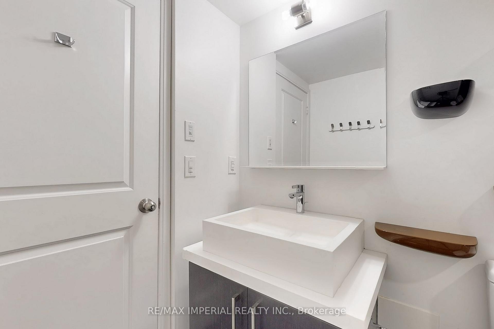 Photo 26 of Unit 3208, 1080 Bay Street, Toronto, Bay Street Corridor — HOMEH