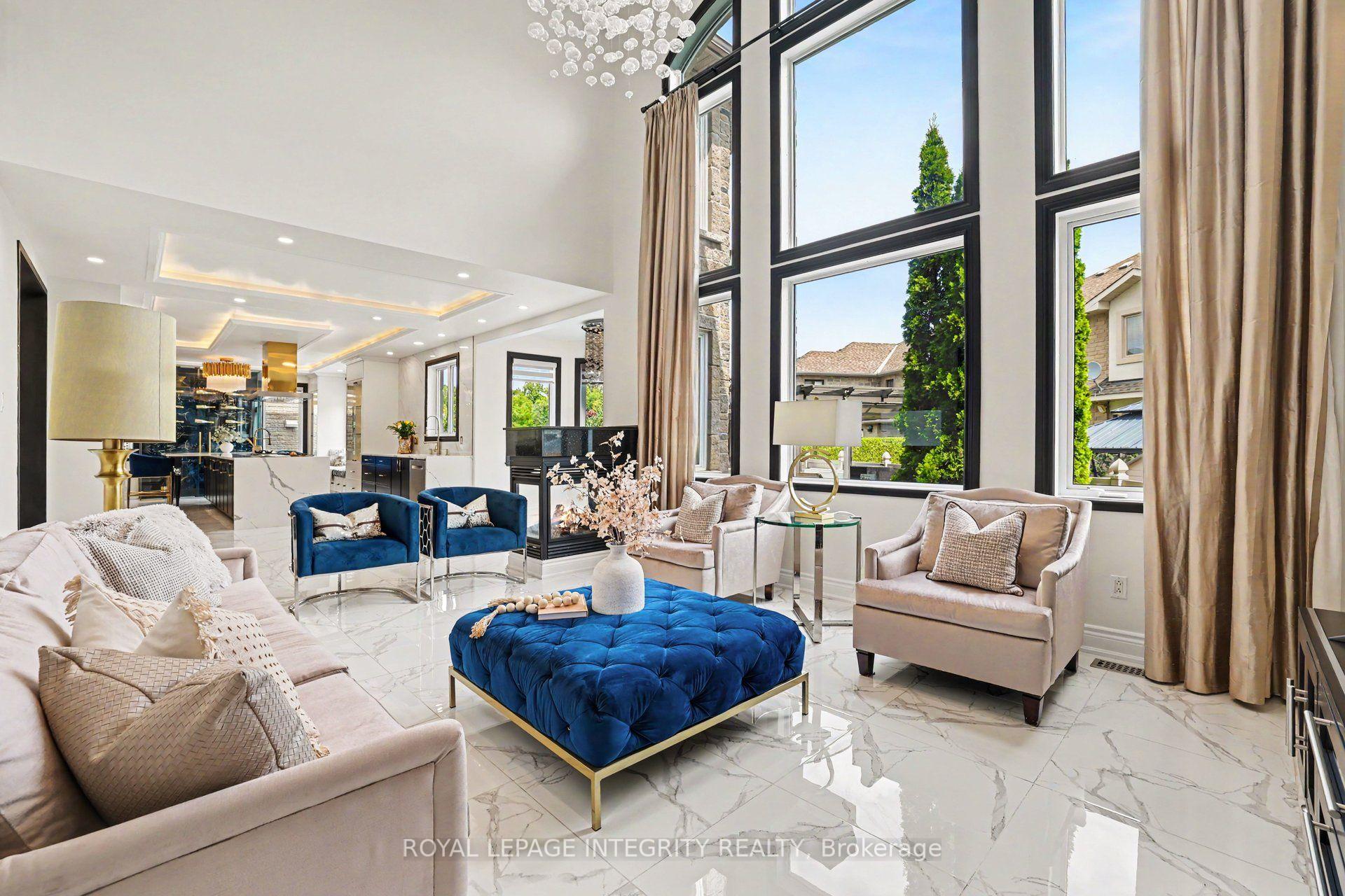 Photo 10 of 523 Kochar Drive, Ottawa, Mooneys Bay — HOMEH