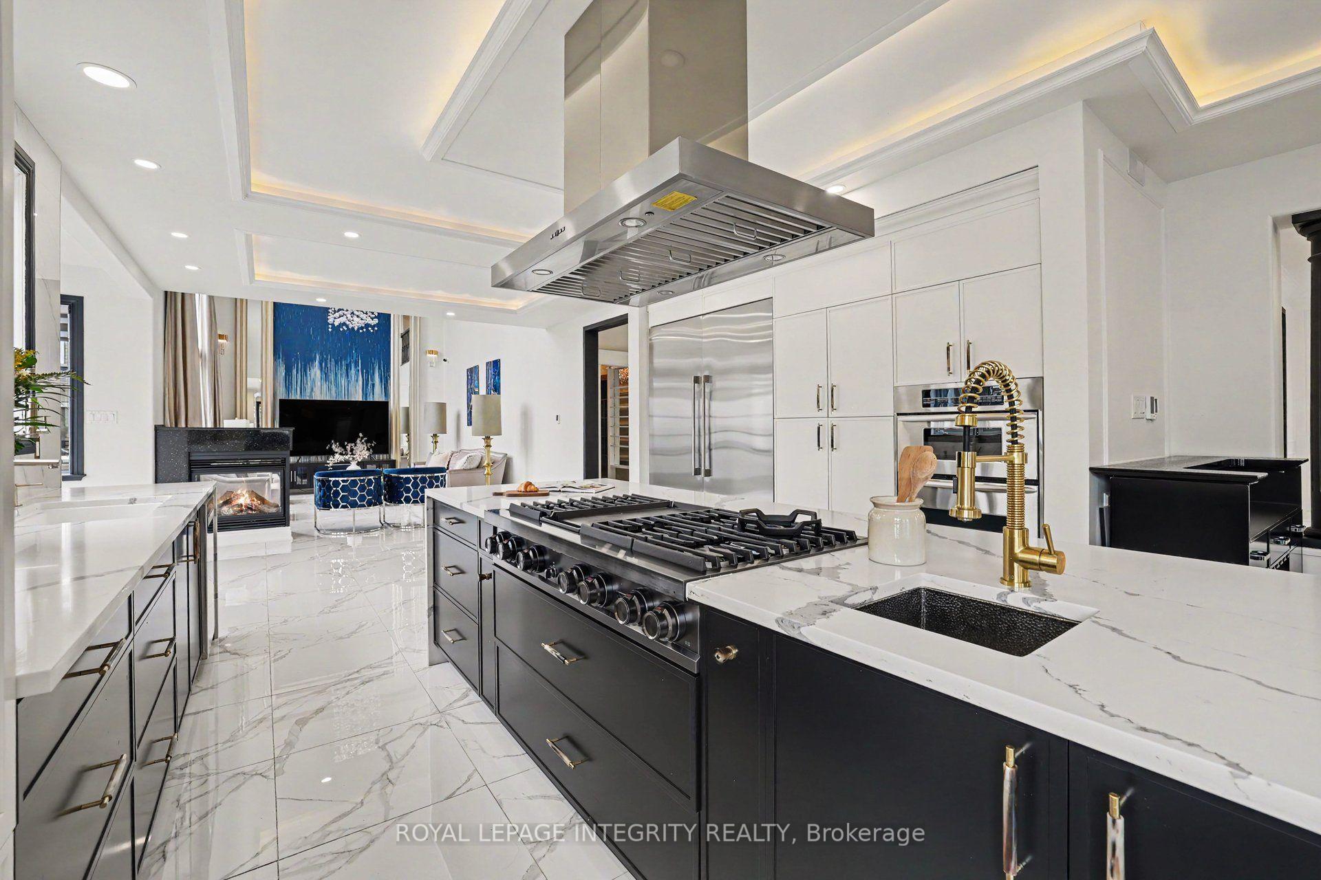 Photo 16 of 523 Kochar Drive, Ottawa, Mooneys Bay — HOMEH