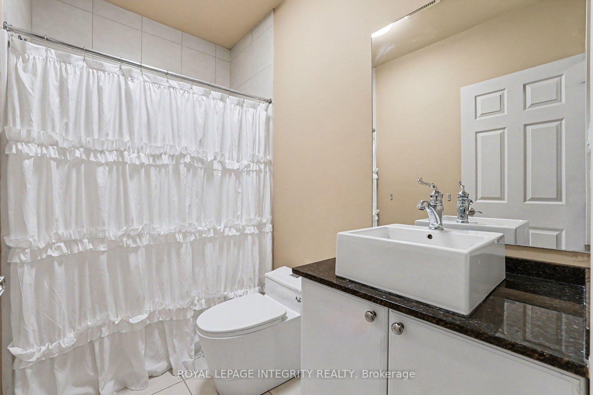 Photo 40 of 523 Kochar Drive, Ottawa, Mooneys Bay — HOMEH
