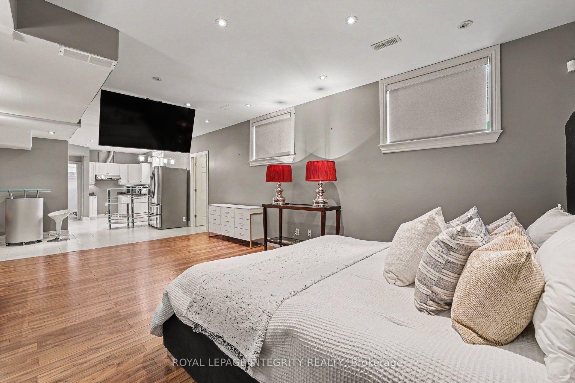 Photo 42 of 523 Kochar Drive, Ottawa, Mooneys Bay — HOMEH