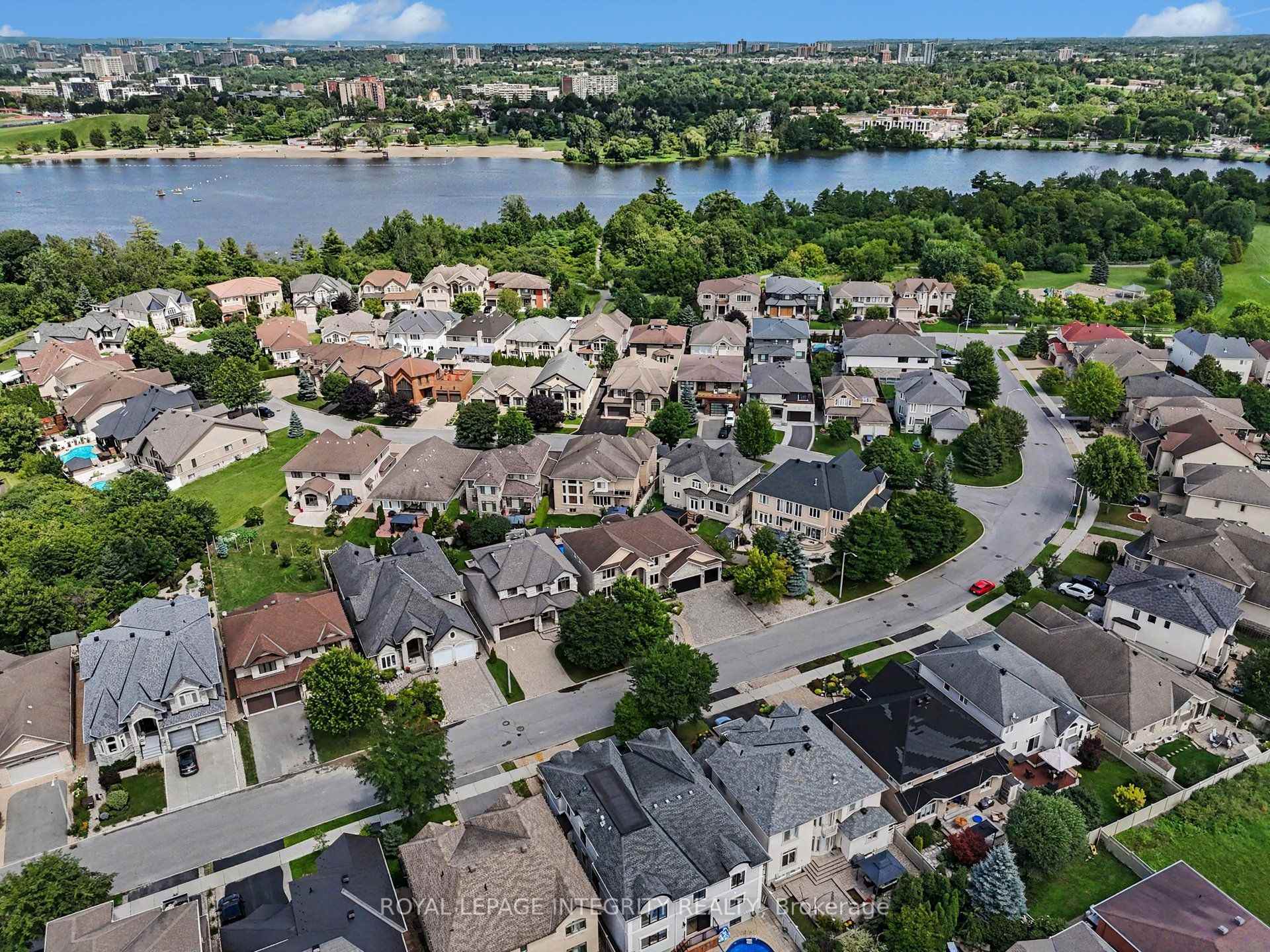 Photo 50 of 523 Kochar Drive, Ottawa, Mooneys Bay — HOMEH
