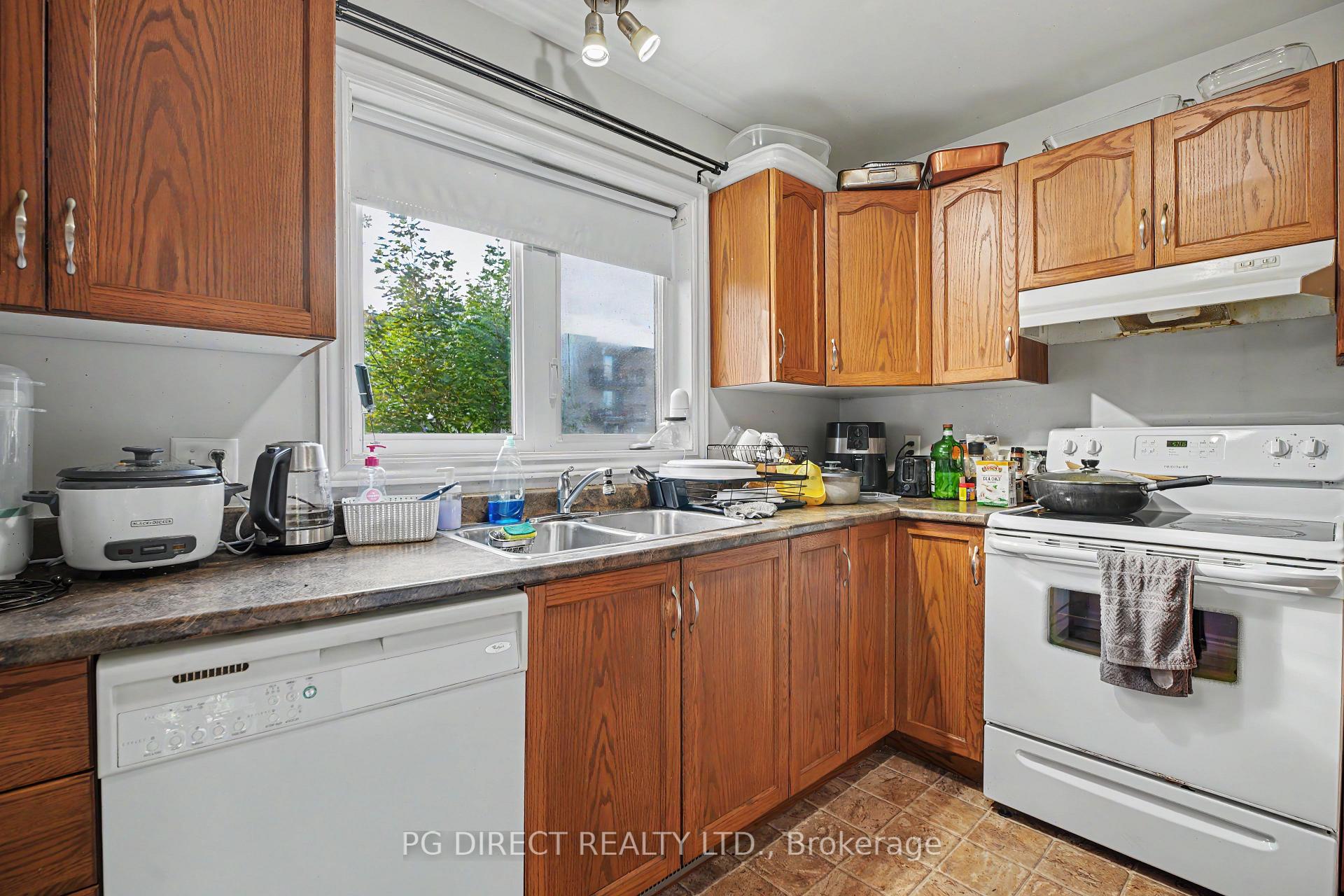 Photo 8 of 239 Willoughby Drive, Pembroke, Pembroke — HOMEH