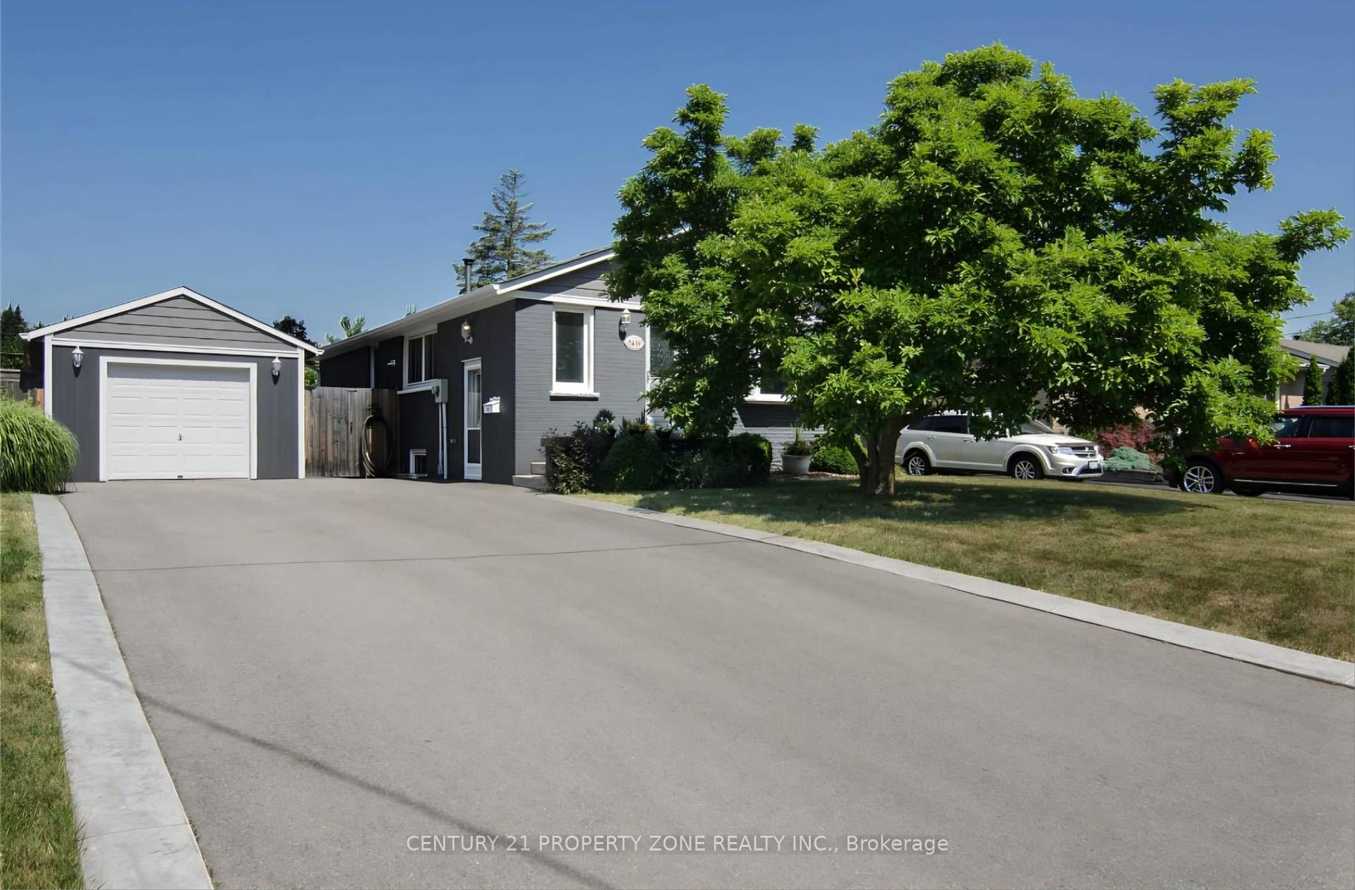 Photo 1 of 5439 Cornwall Crescent, Burlington, Appleby — HOMEH